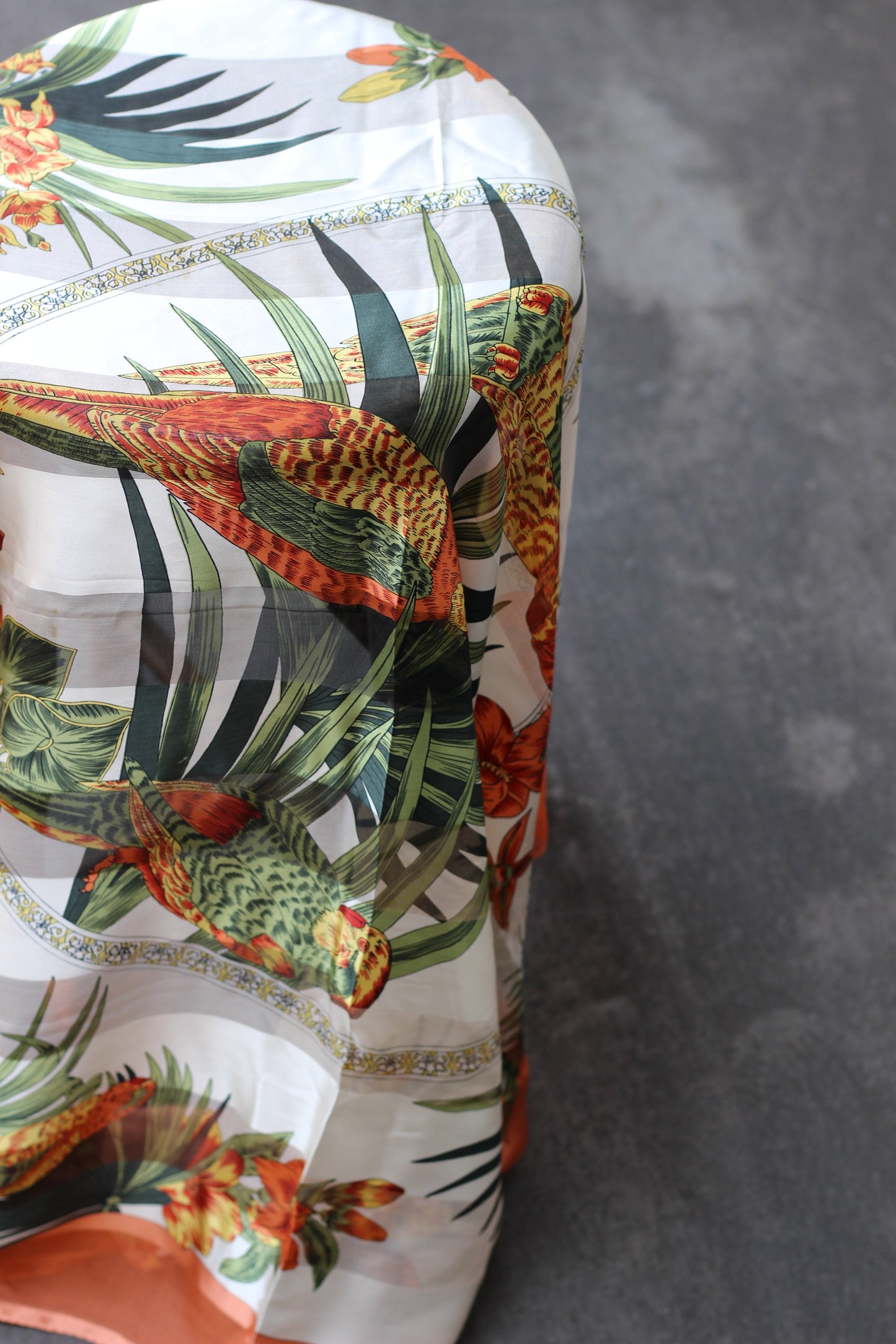 Bird Design Scarf x2点