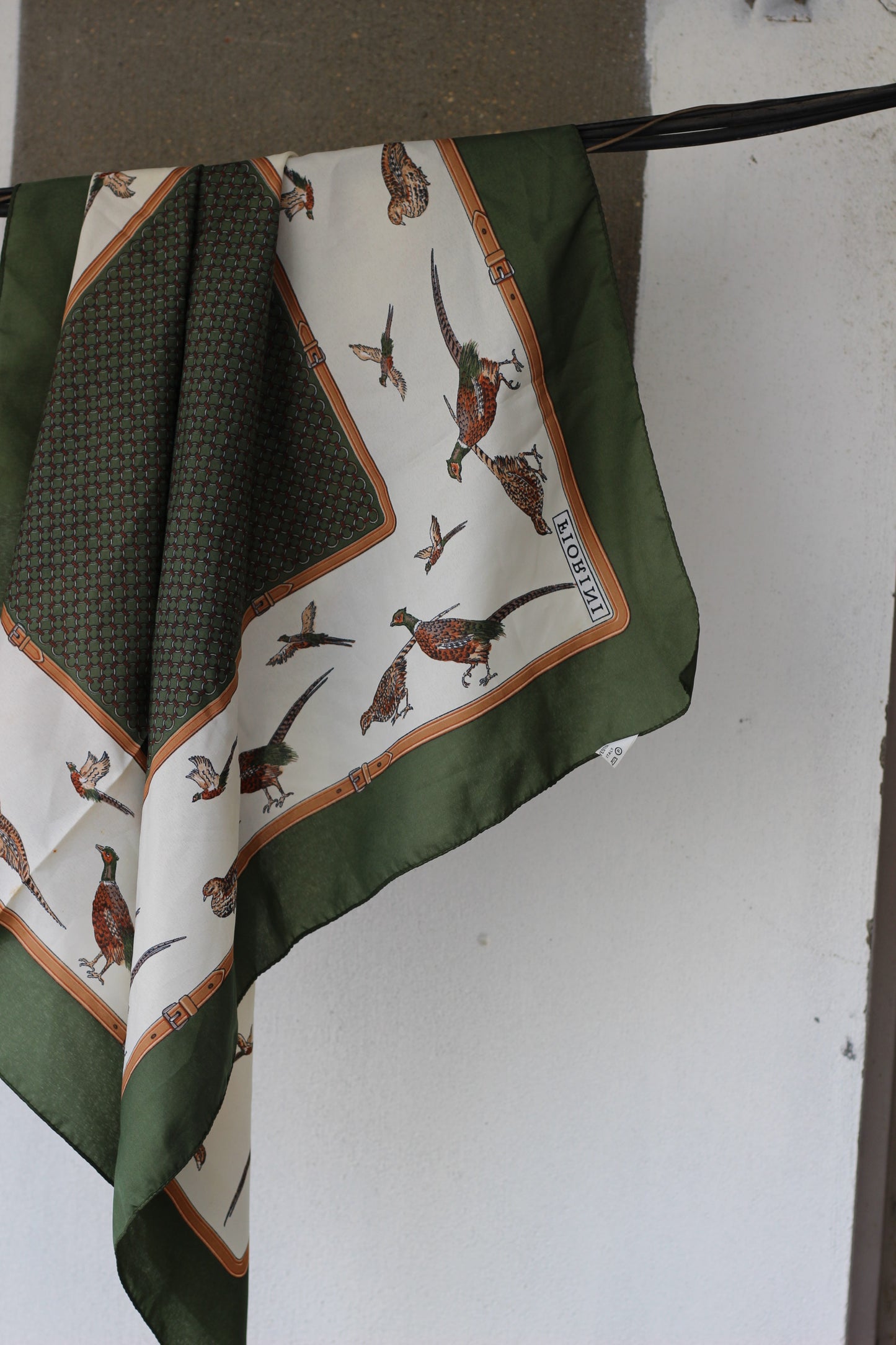 Bird Design Scarf x2点