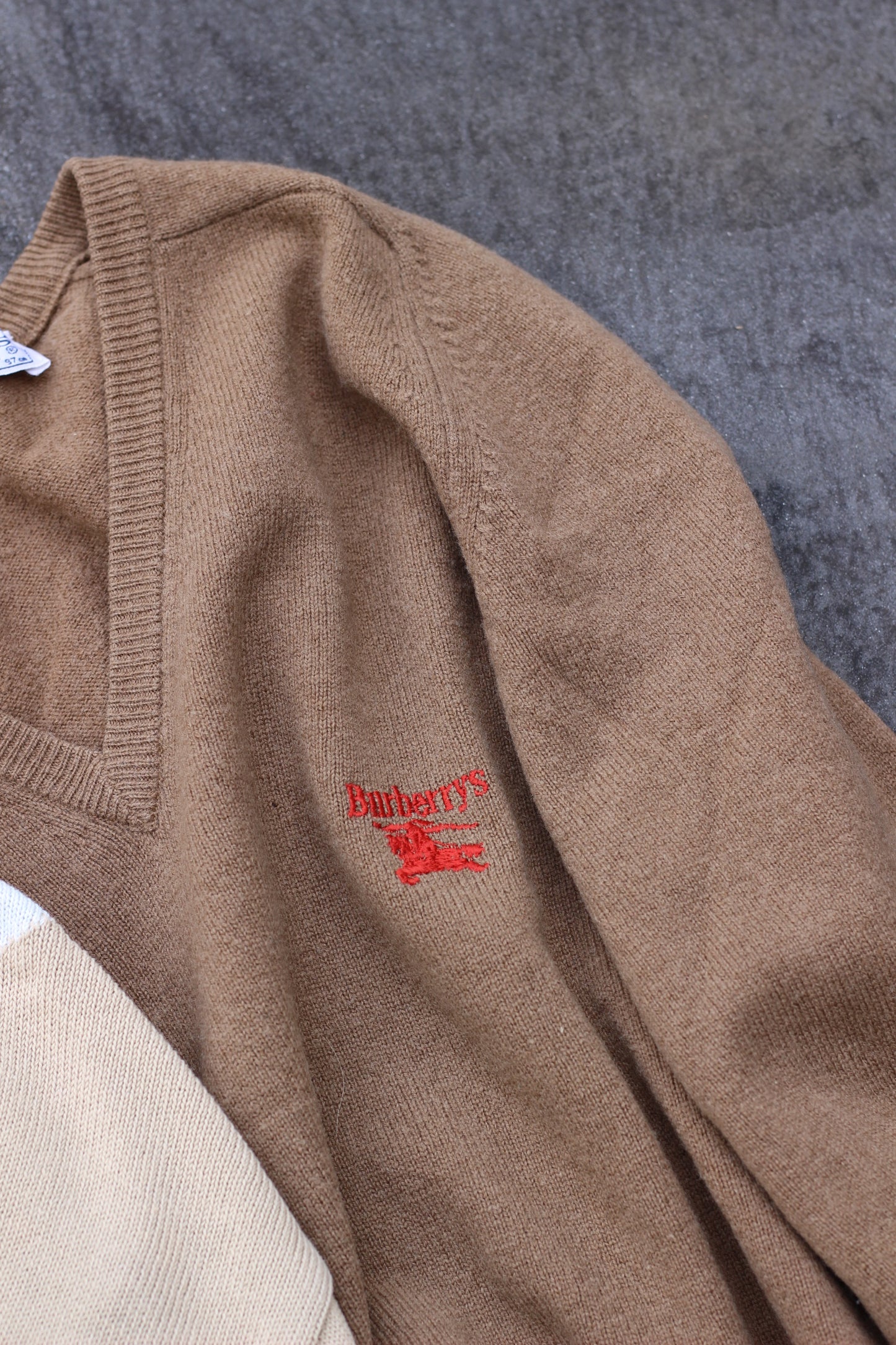 Men's Burberry sweater x8点