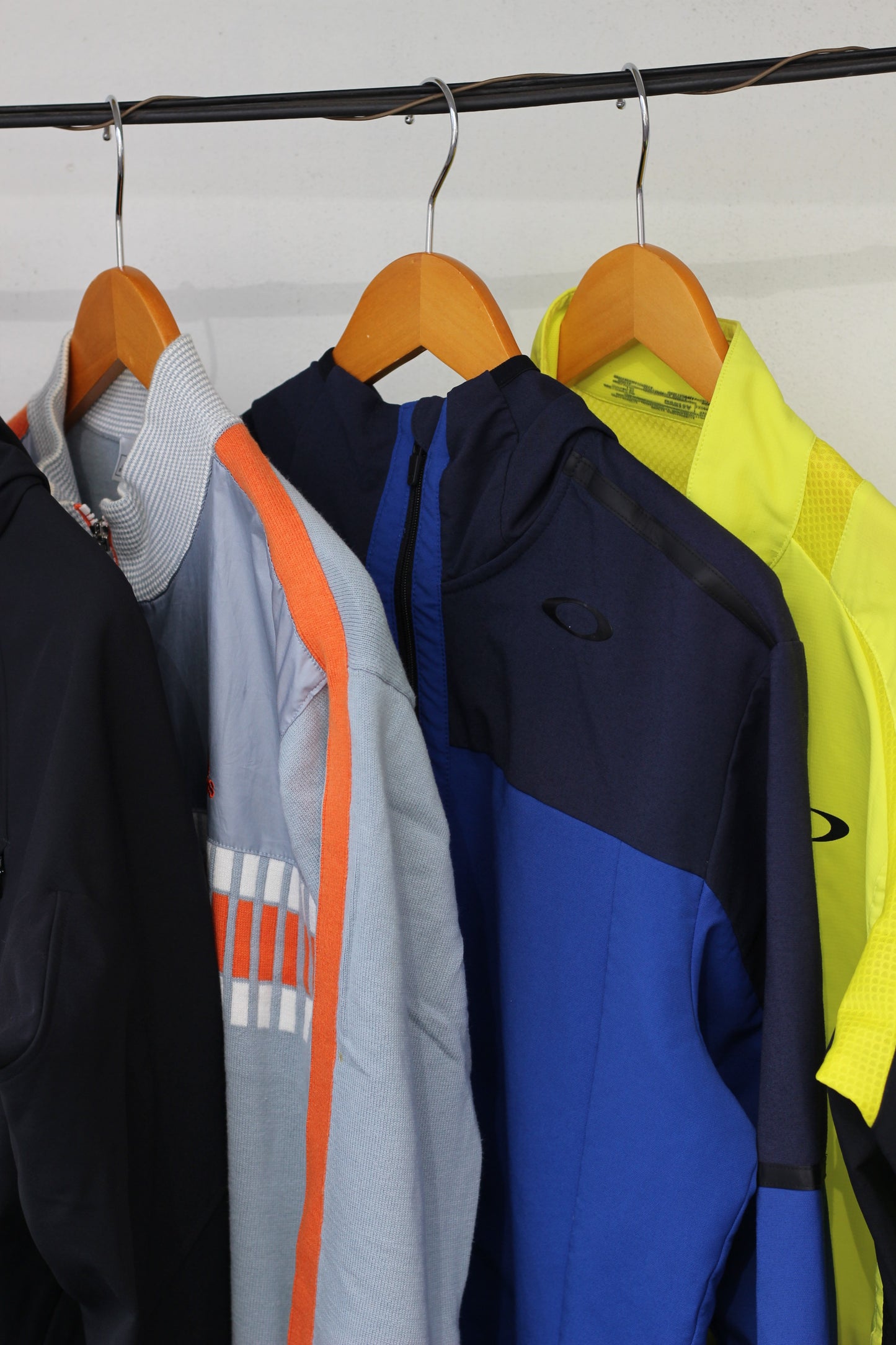 Sports brand item x8点