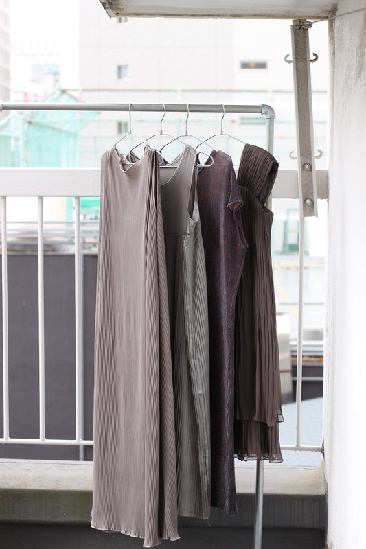 Vintage Pleats Grey No Sleeve One-Piece x4点