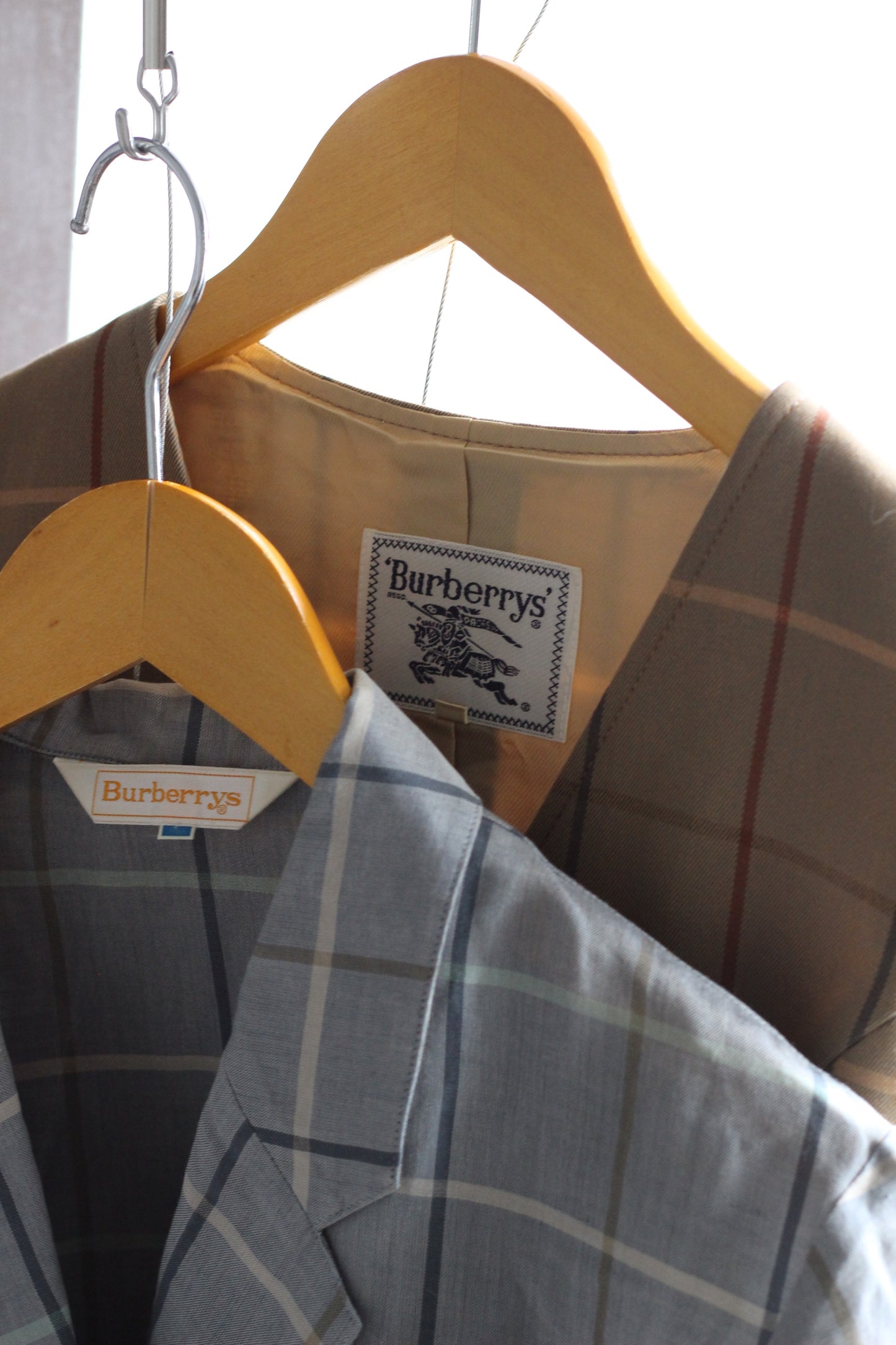 Burberry Tops x4点