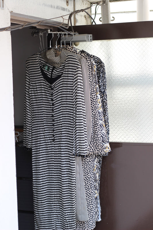 Vintage Black Beige Design Long Sleeve One-Piece x5点