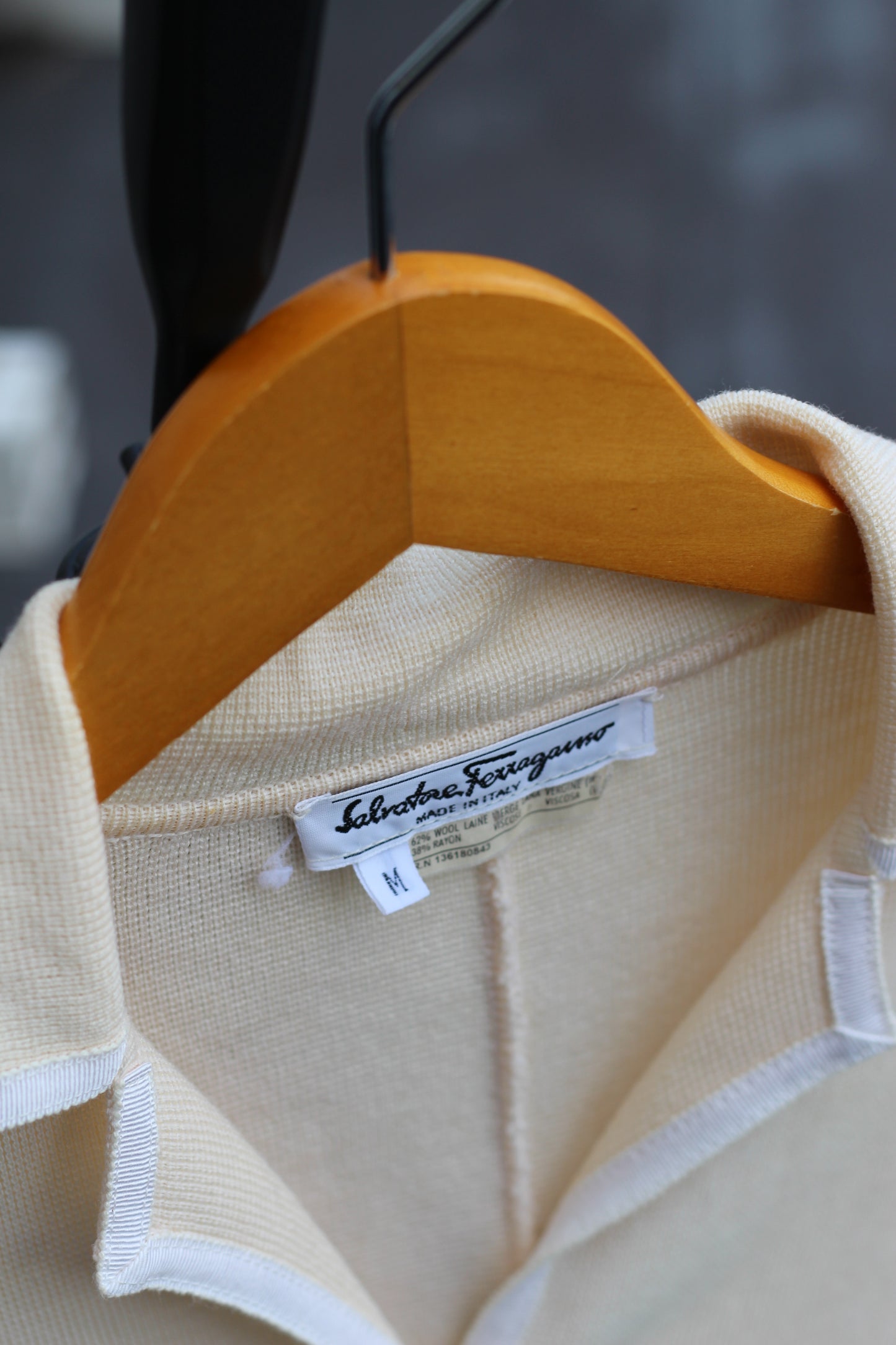 Salvador Ferragamo & Yves Saint Laurent Cardigan x2点