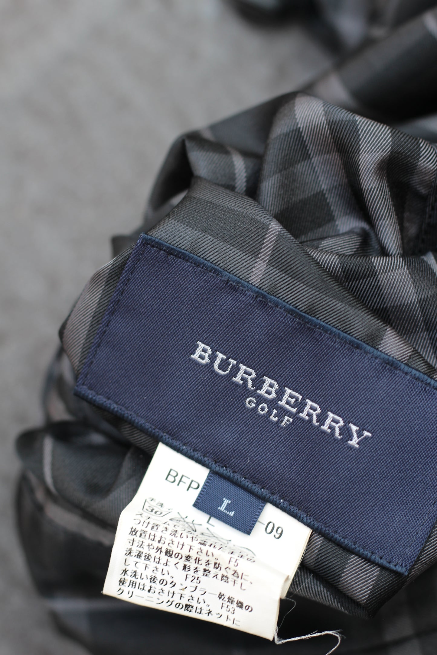 FENDI & Burberry Zip-Up Vest Jacket x2点