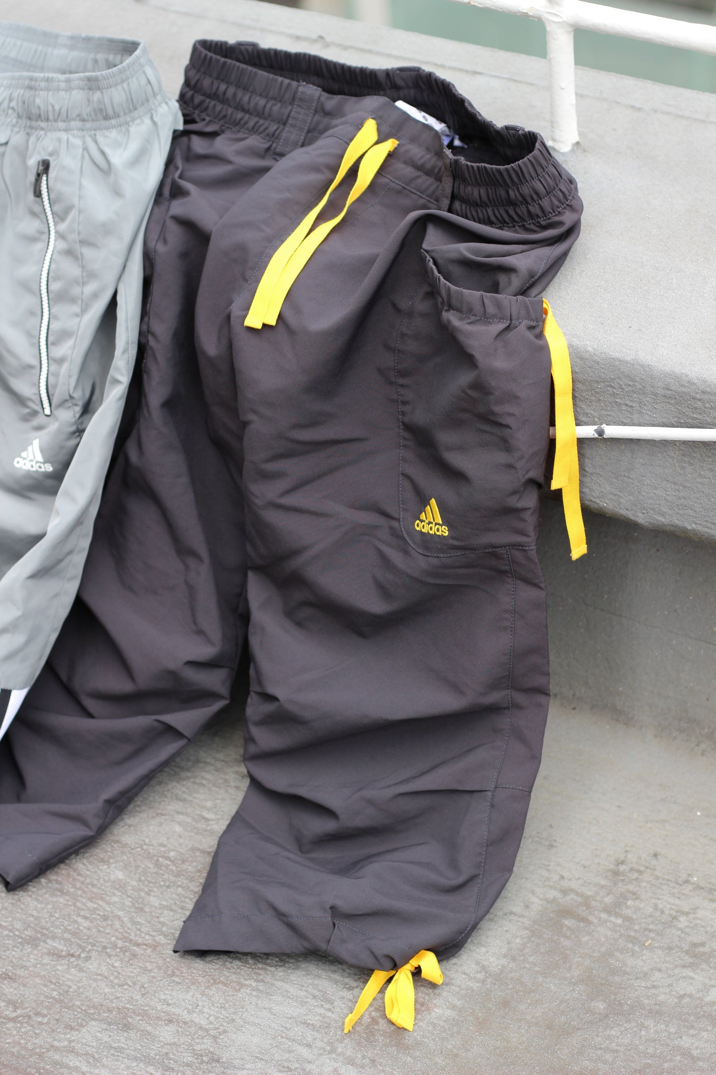 Y2K style Adidas Cropped Pants x4点