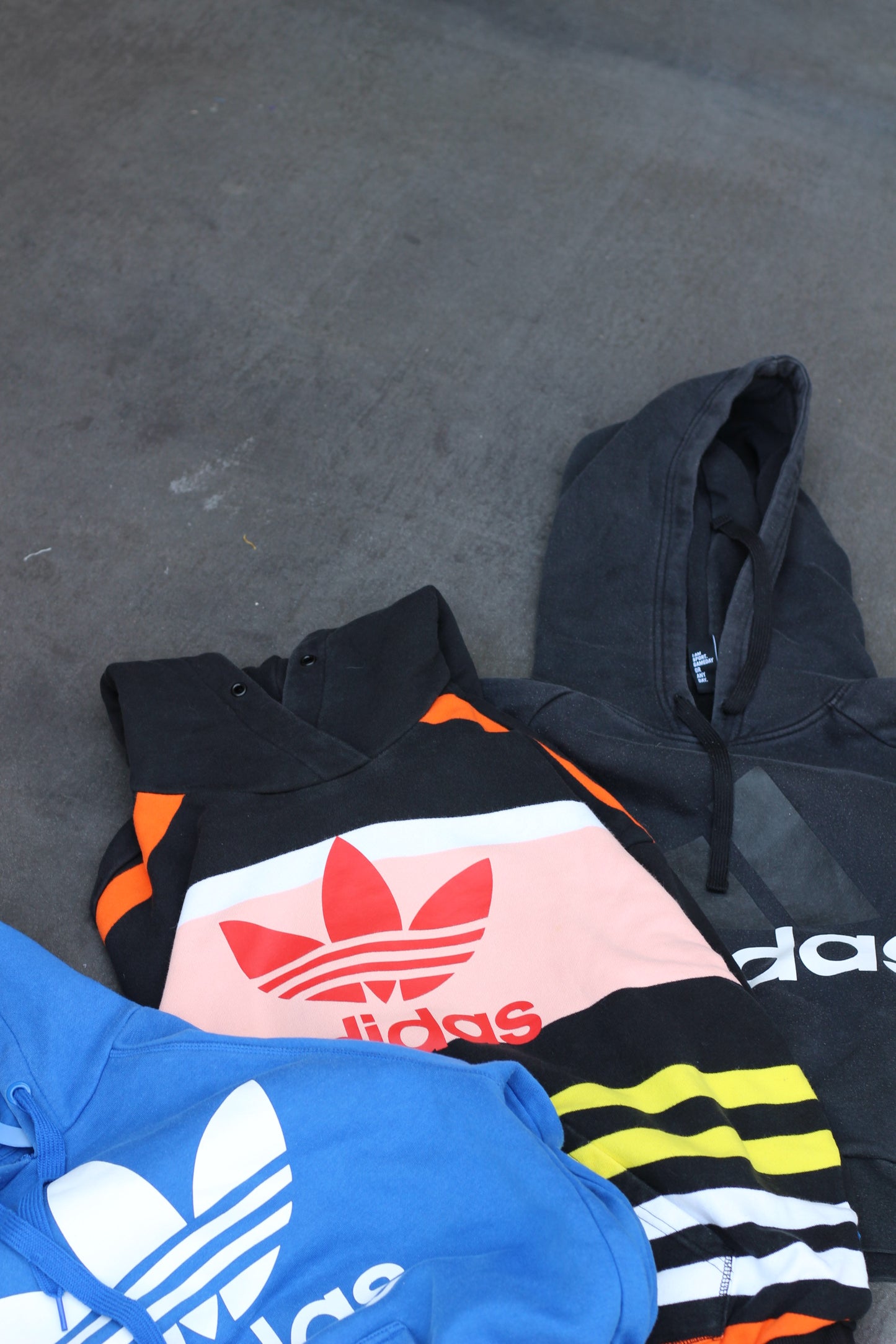 Adidas Sweatshirts & Hoodies x33点