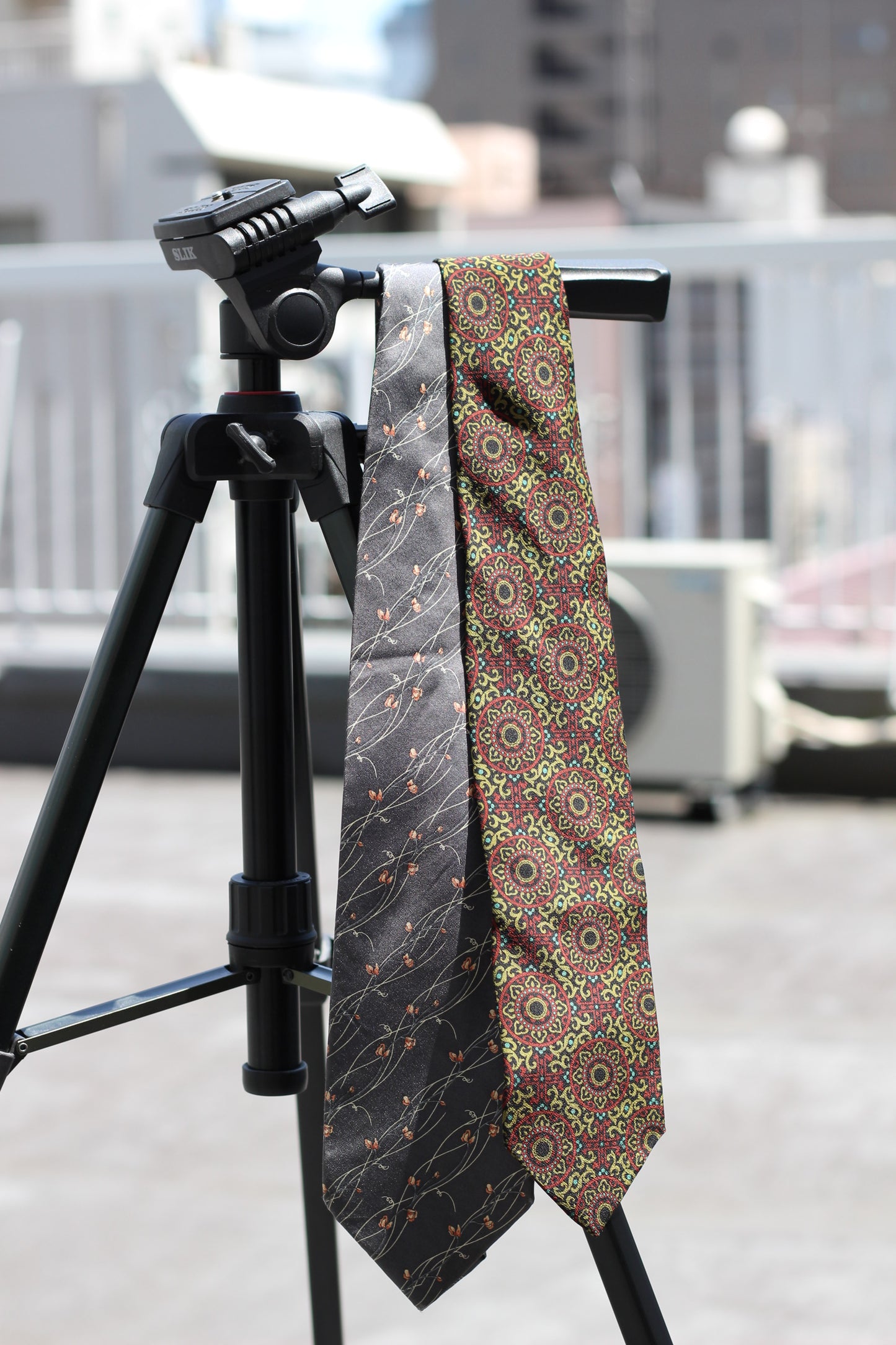 Old Yves Saint Laurent Tie x2点