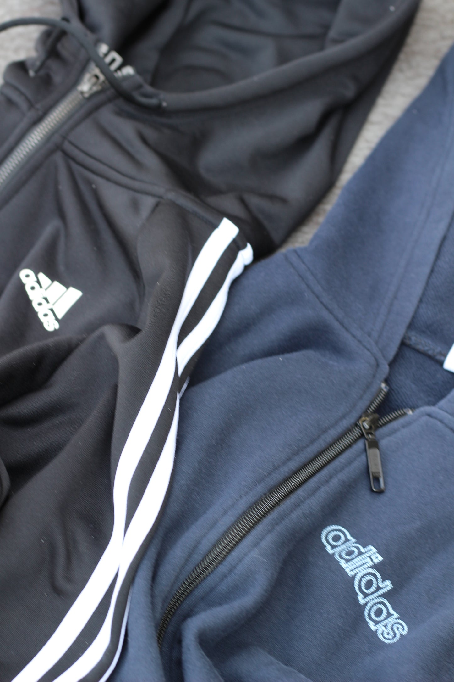 Adidas Sweats & Hoodies x9点