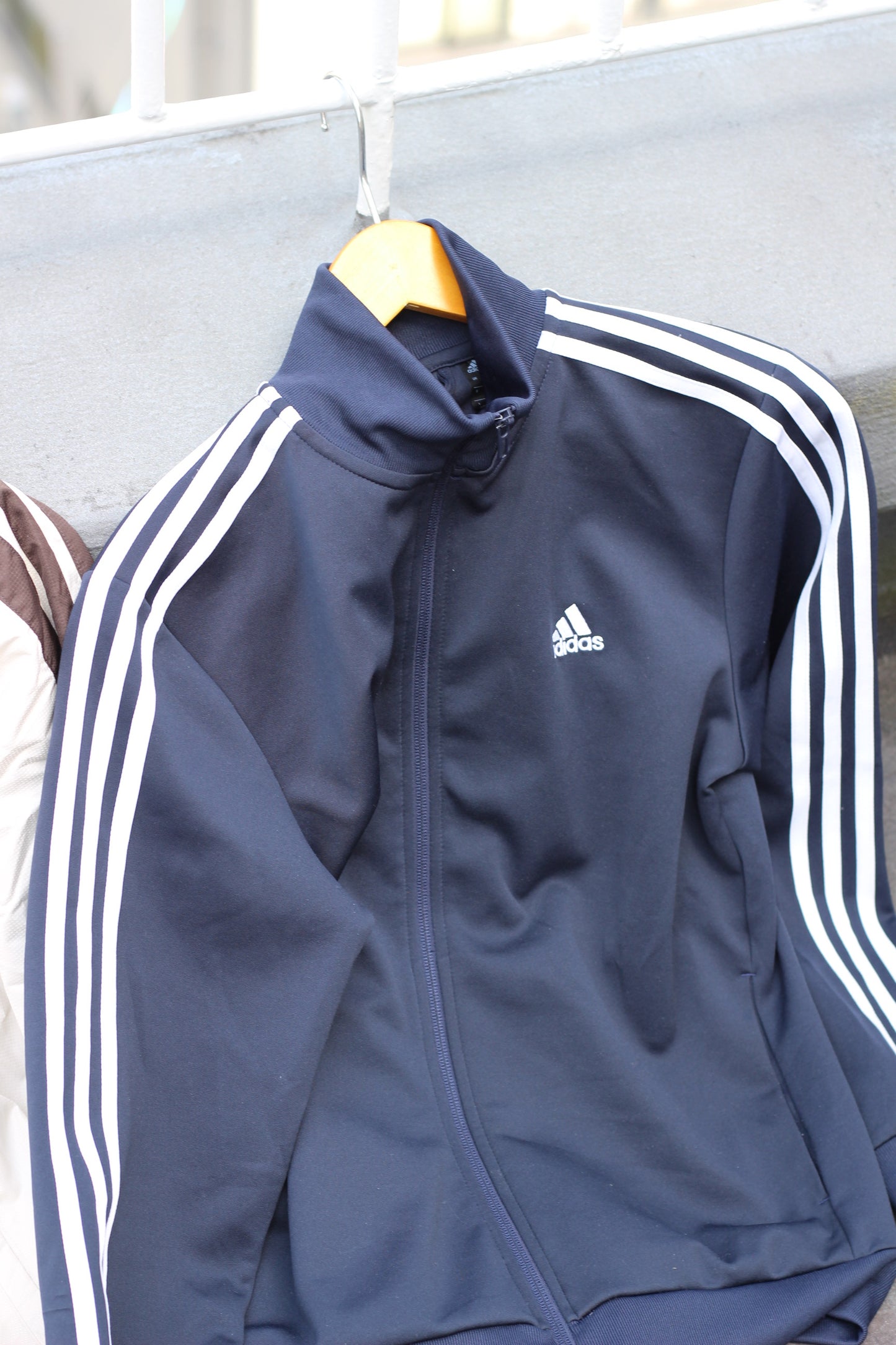 Adidas & Nike Track Jackets x9点