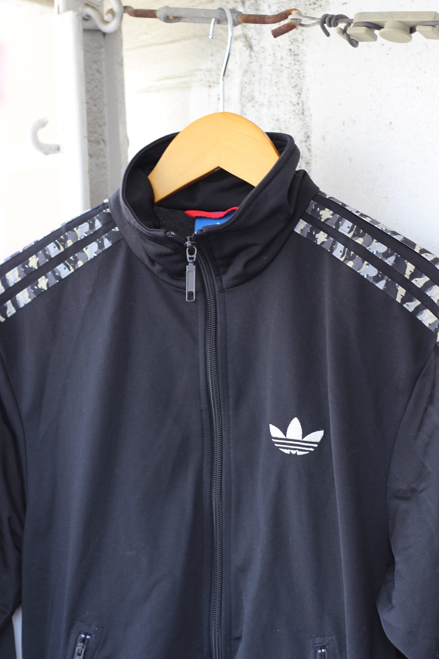 Adidas & Nike Track Jackets x9点