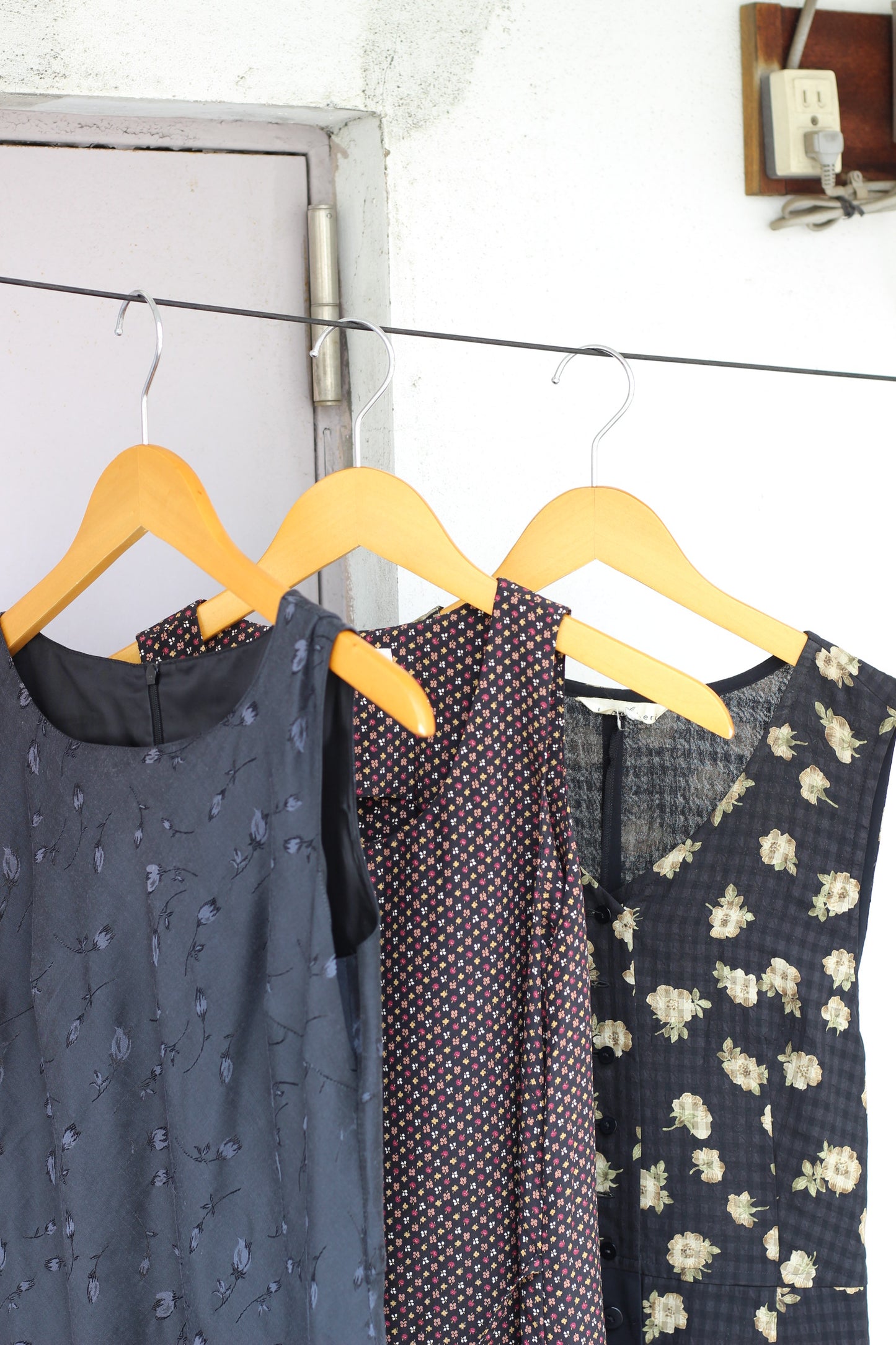 Vintage Black Color No Sleeve One-Piece x10点