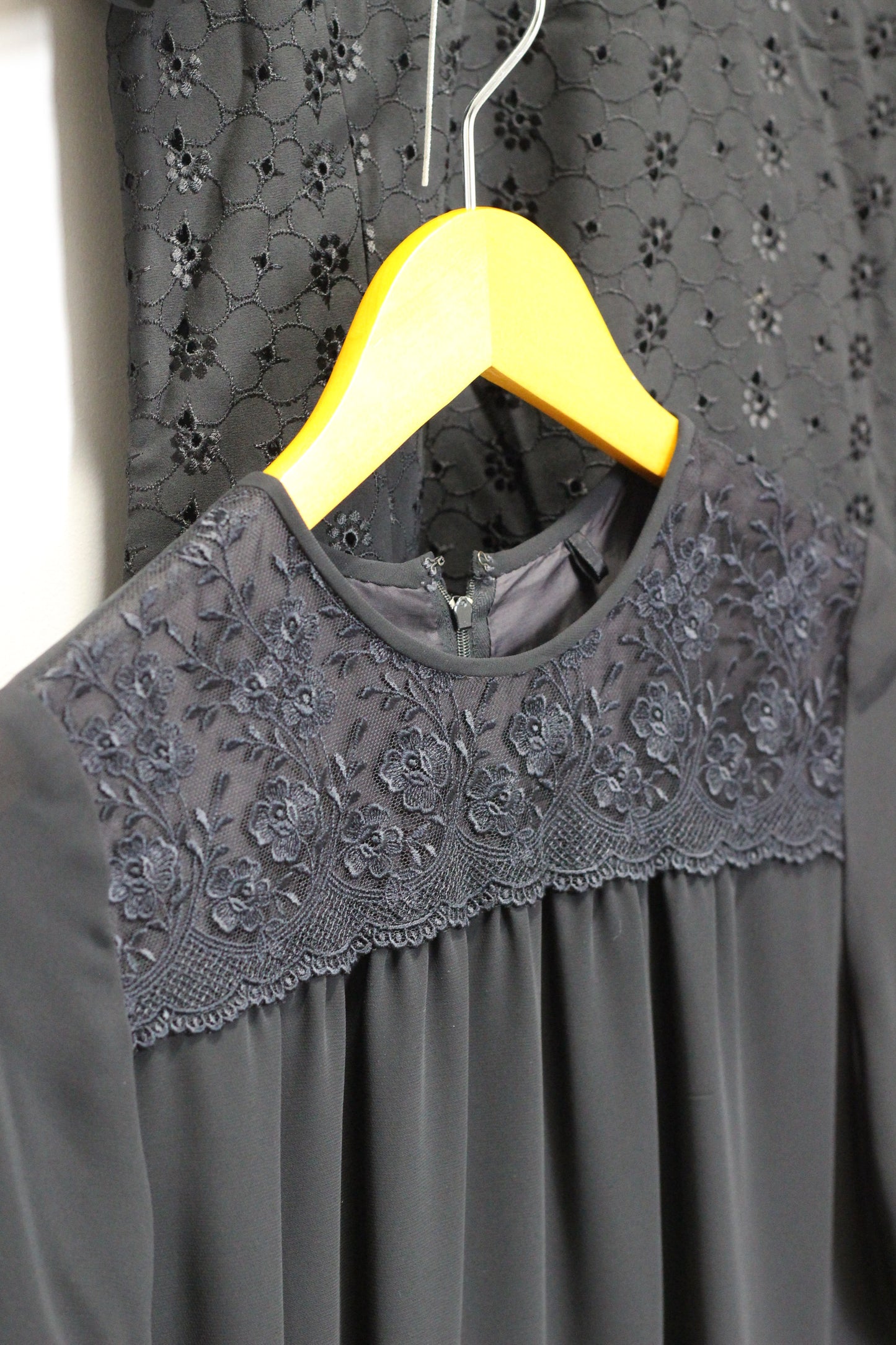 Vintage Black Embroidery Short Sleeve One-Piece x3点