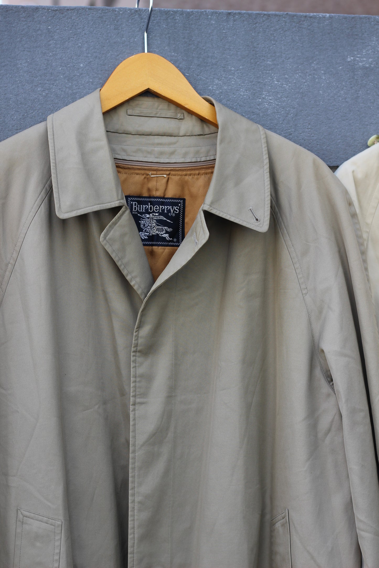 Burberry Jackets & Coats x3点