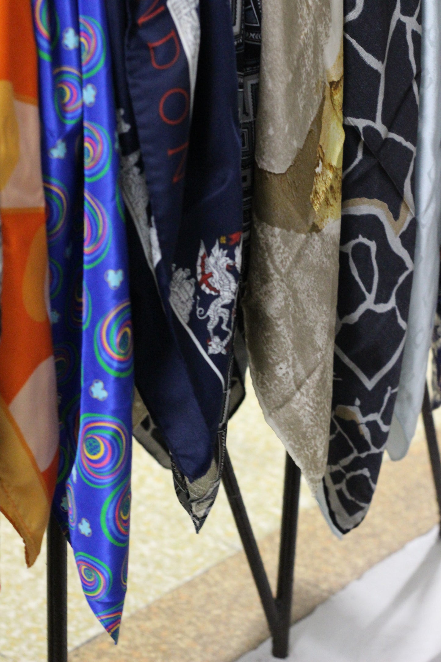 Design Scarf x20点