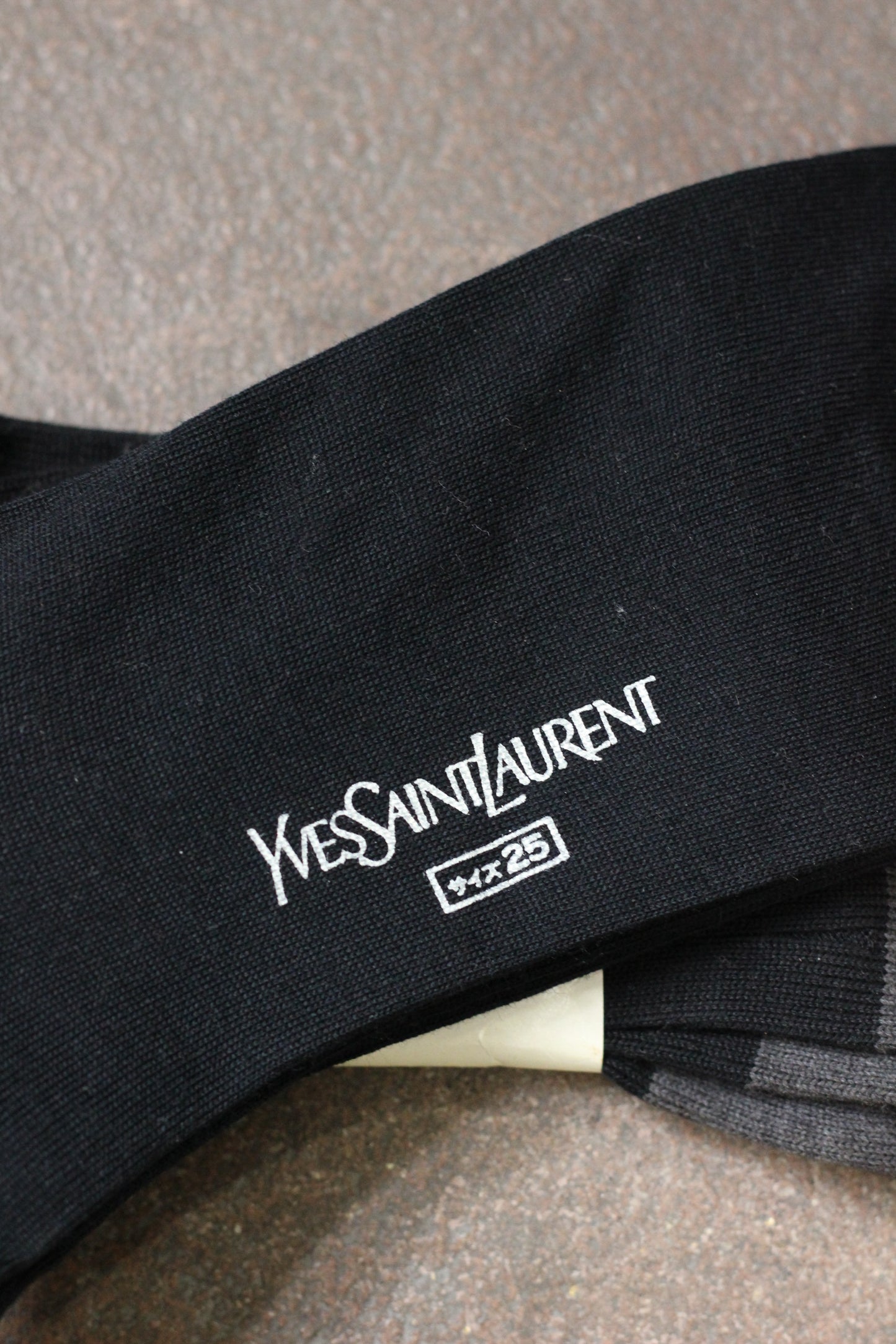 Dead stock Burberry & Yves Saint Laurent Socks x3点