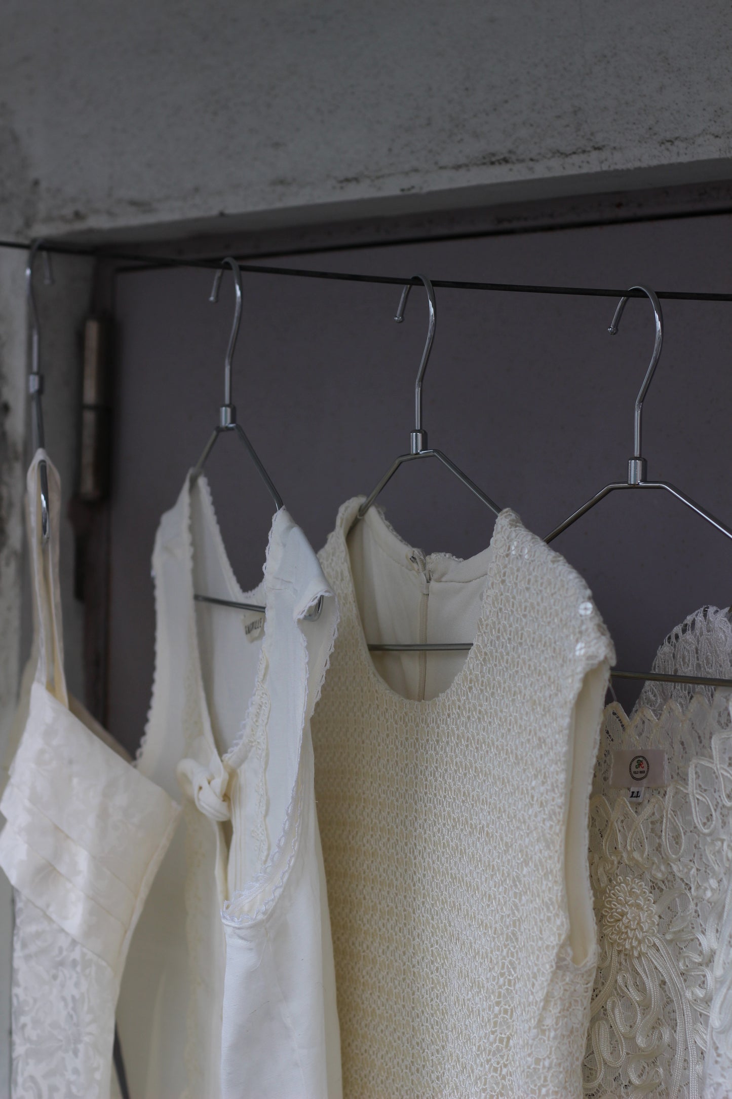 Vintage White No Sleeve Blouse x7点