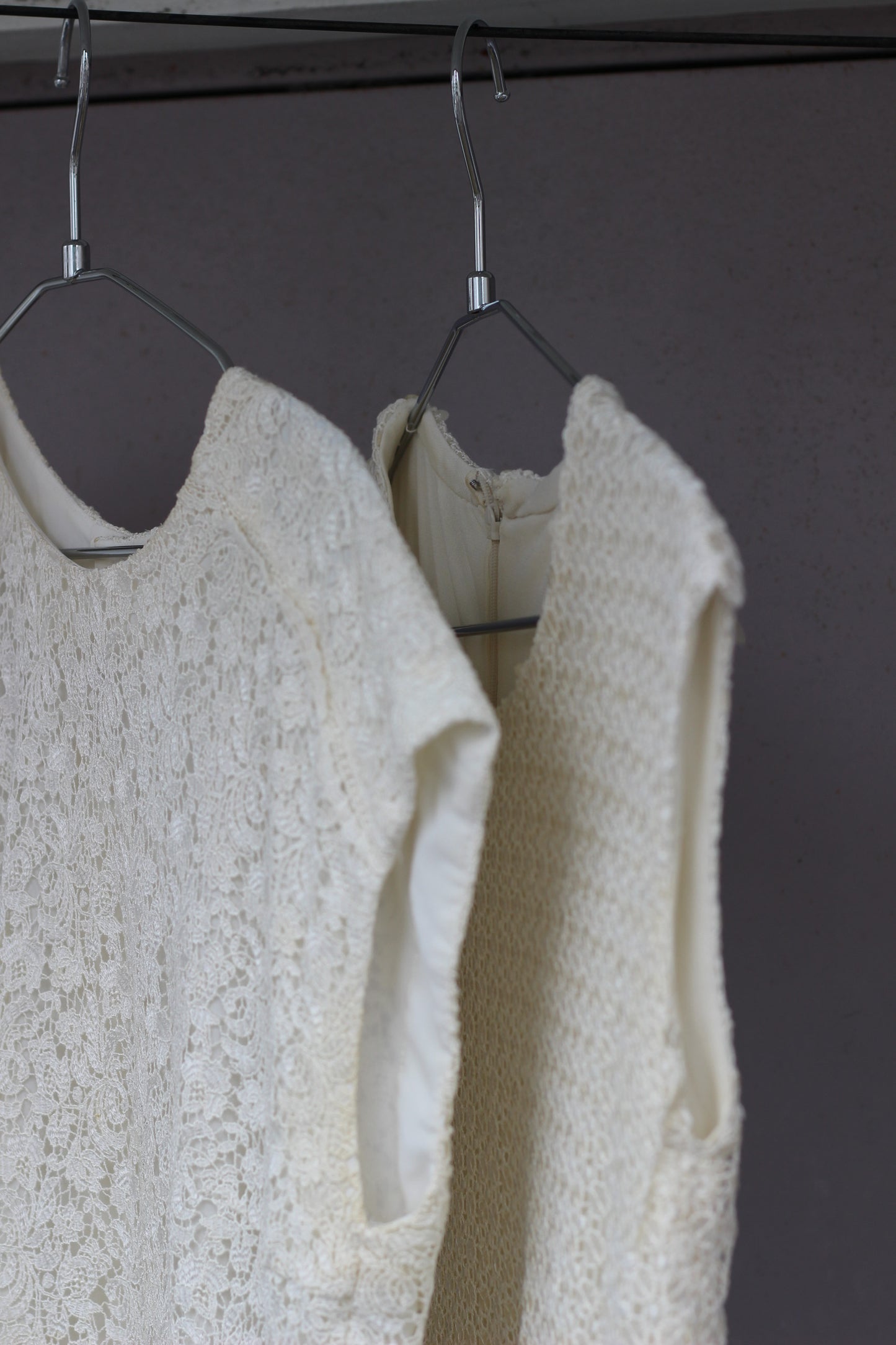 Vintage White No Sleeve Blouse x7点