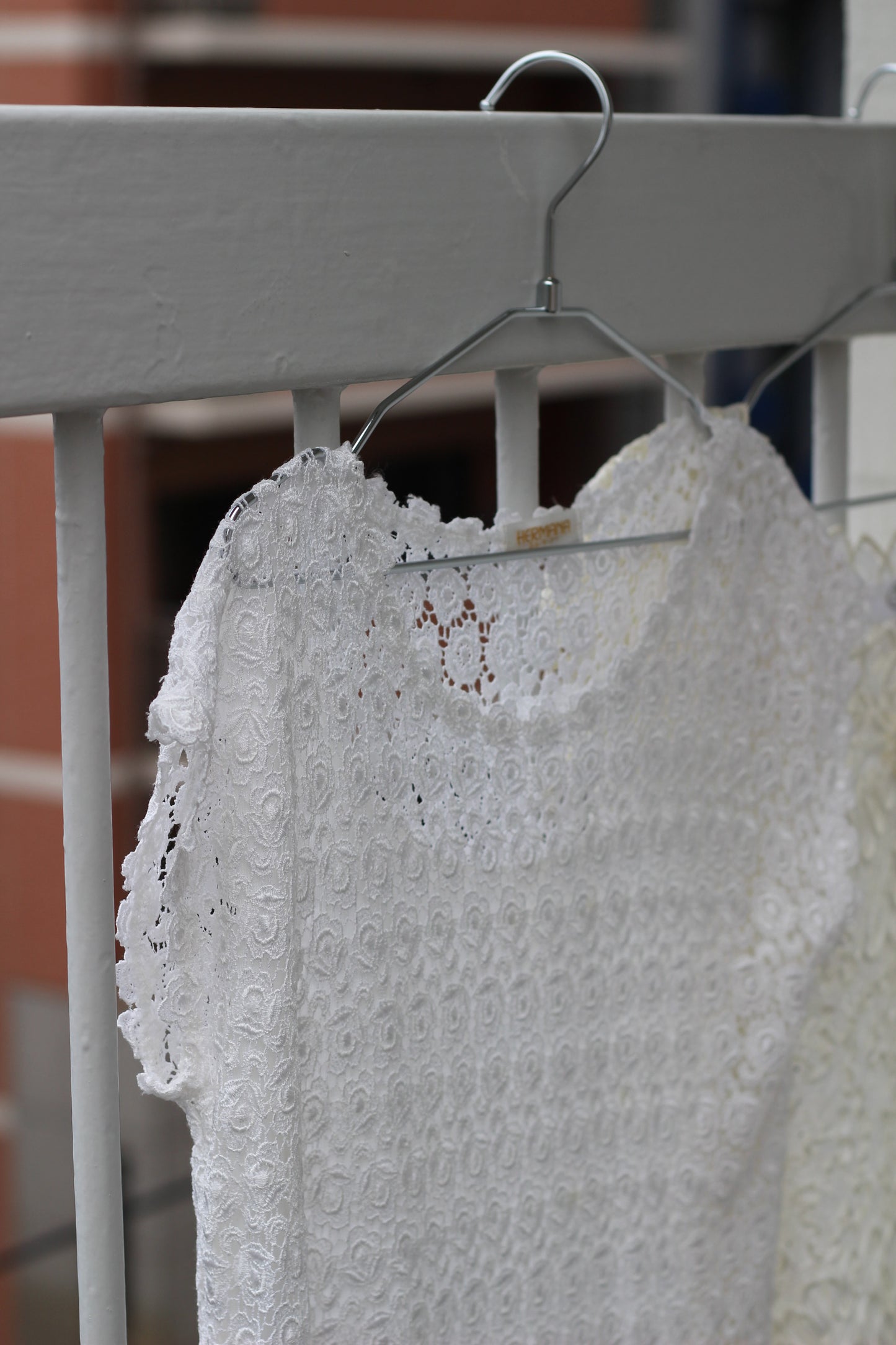 Vintage White No Sleeve Blouse x7点