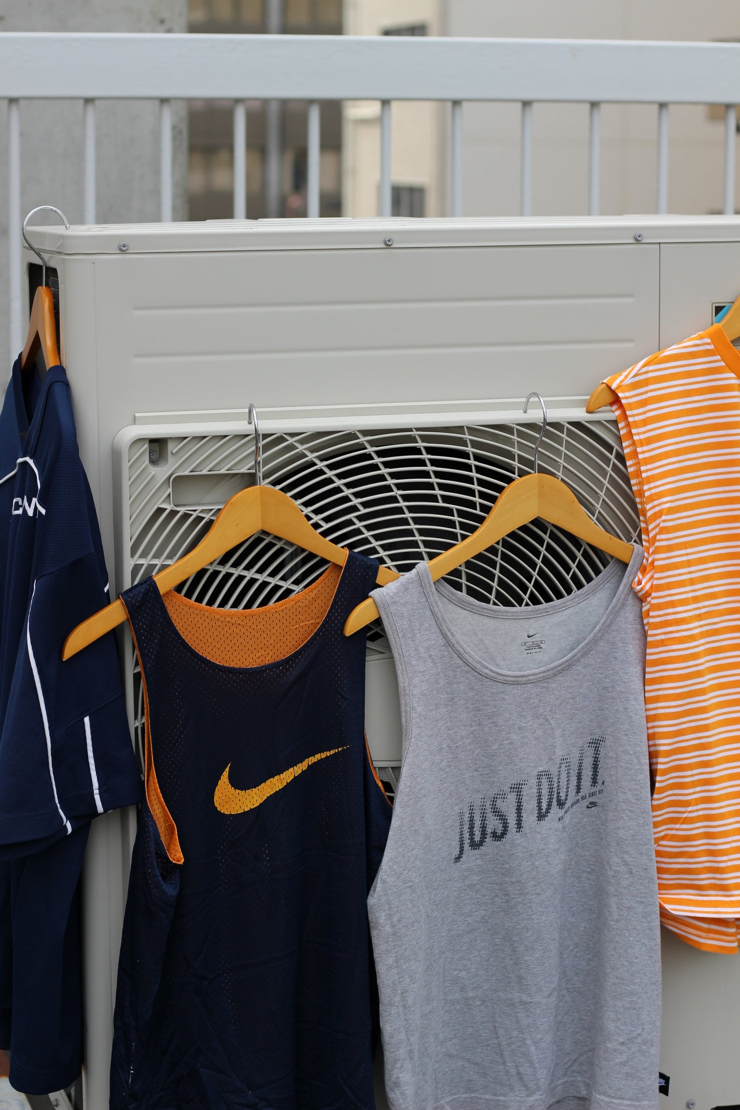 Nike Color Logo T-Shirt x17点
