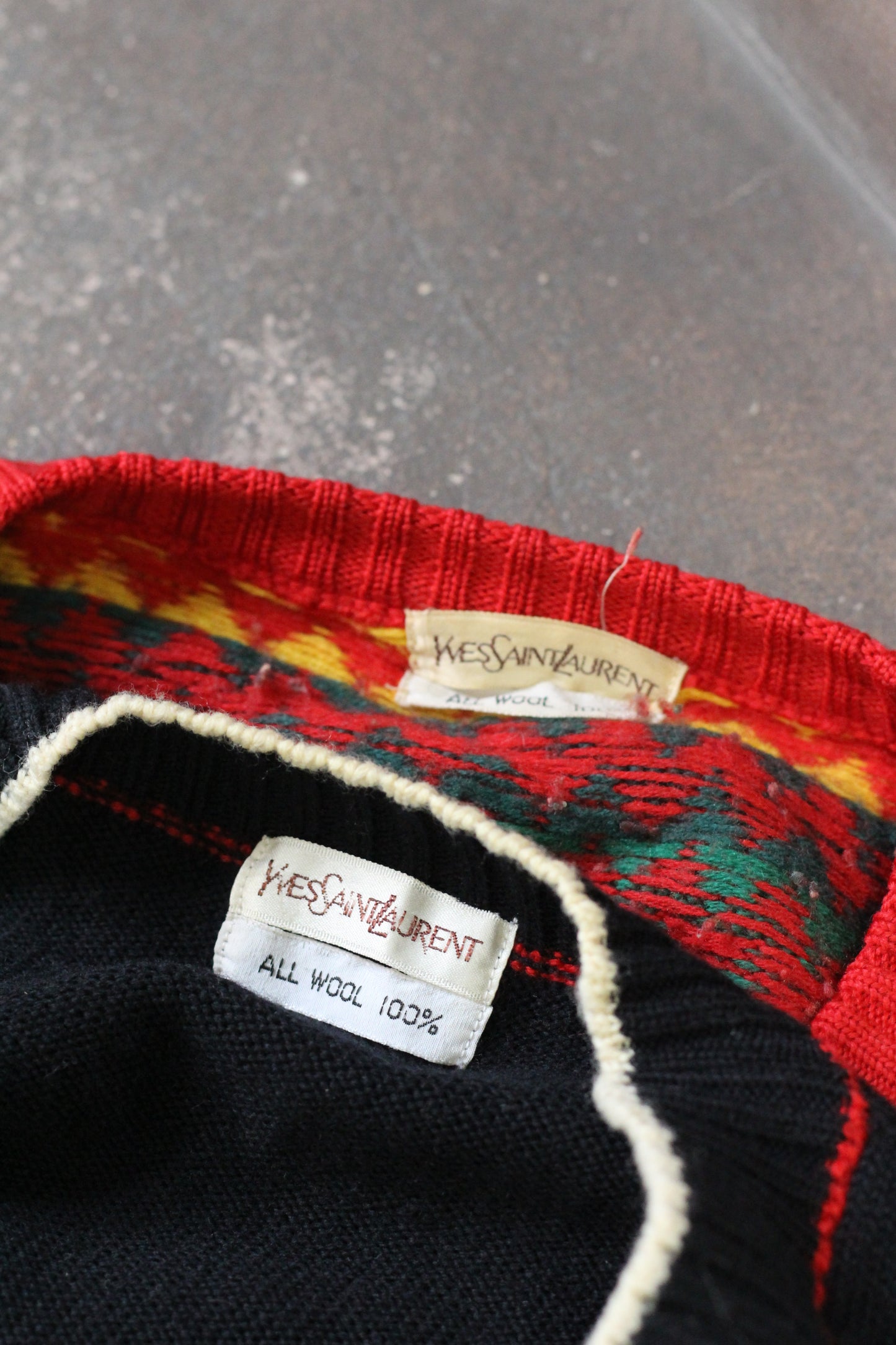 Women's Yves Saint Laurent Knit Sweater x2点