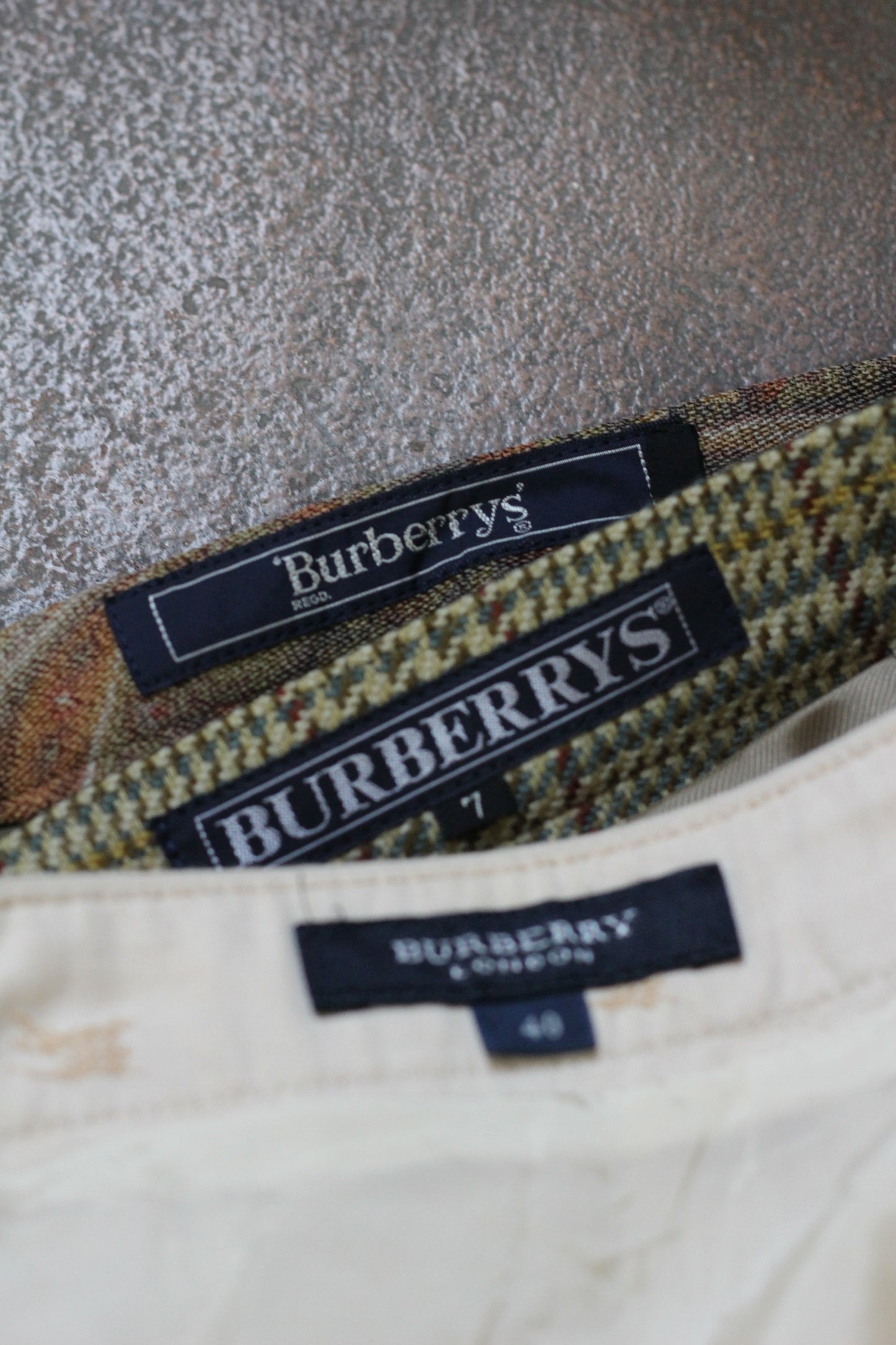 Burberry Design Skirt x3点