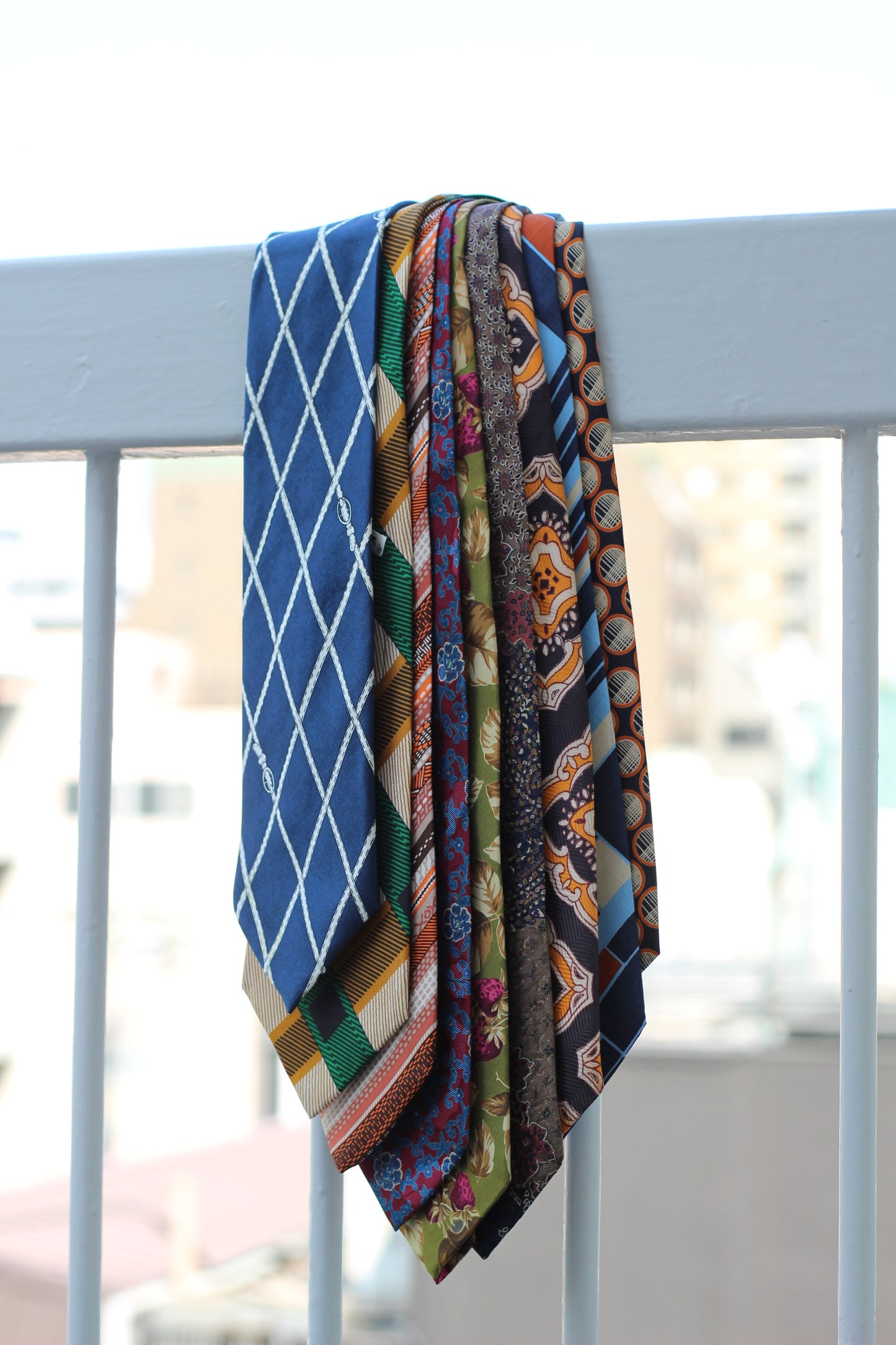 Design Tie x492点