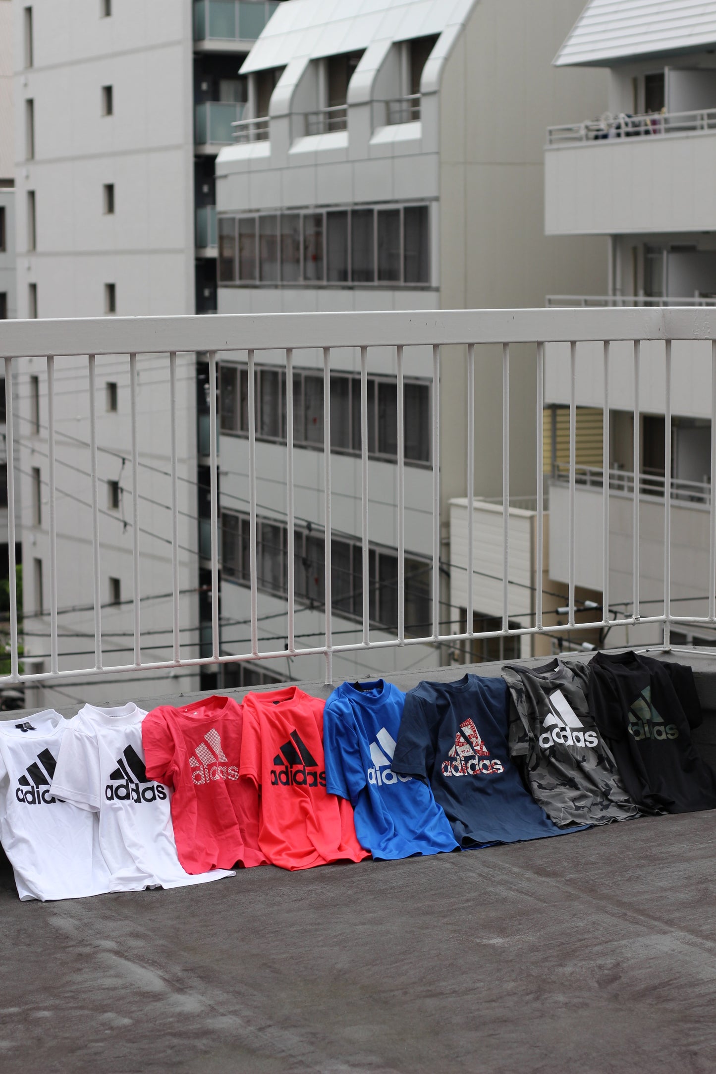 Adidas T-Shirt x100点