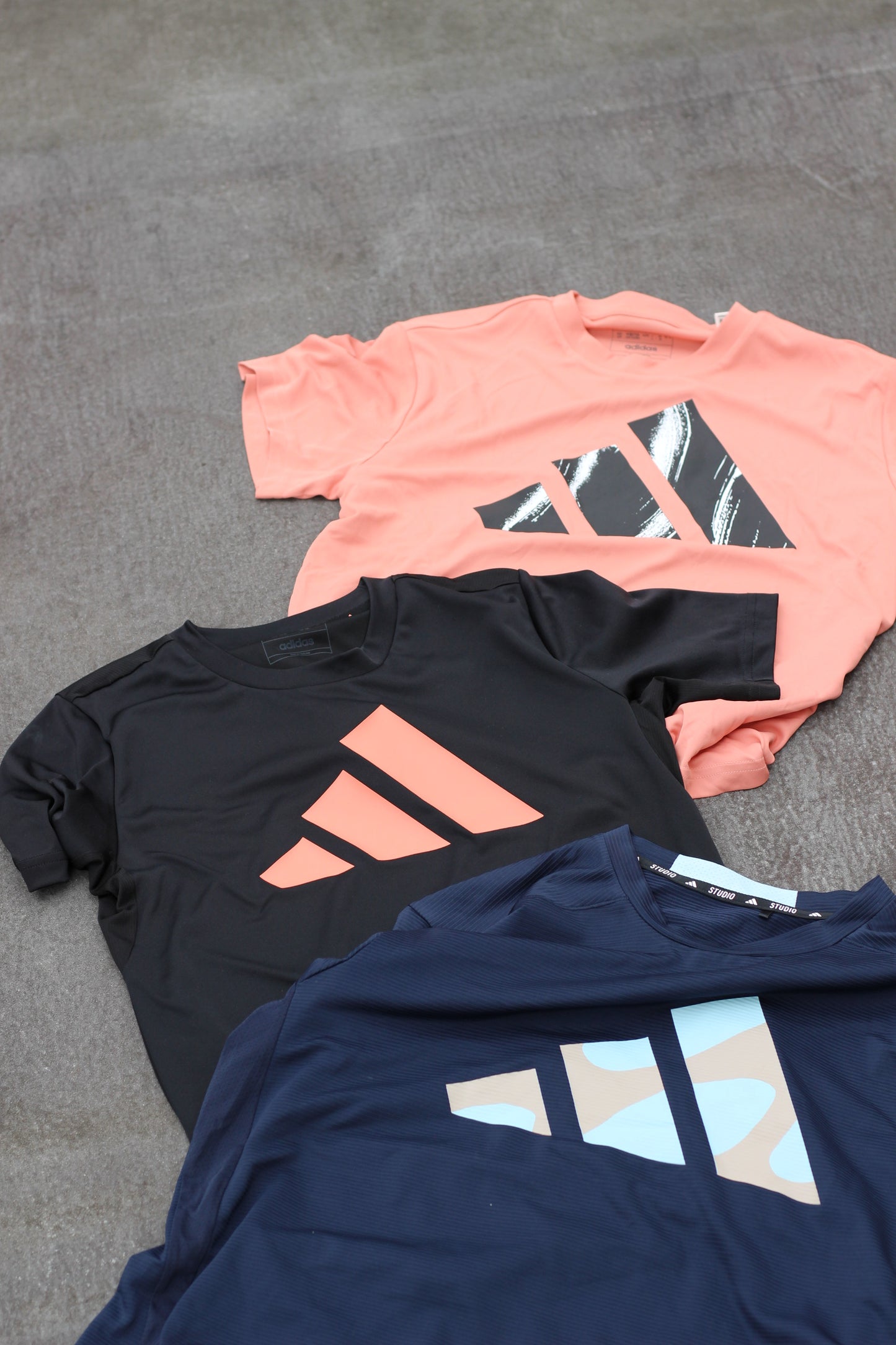 Adidas T-Shirt x100点