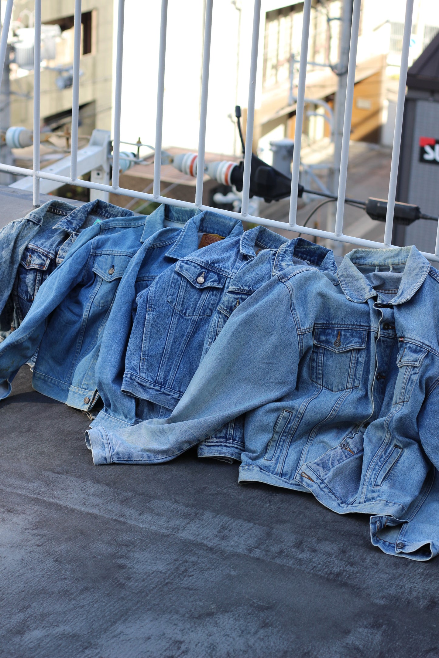 Right blue denim jacket x9点