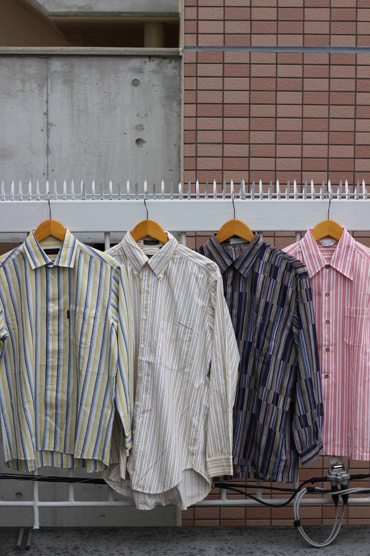 ちょっと毛色の違うストライプシャツ x14点