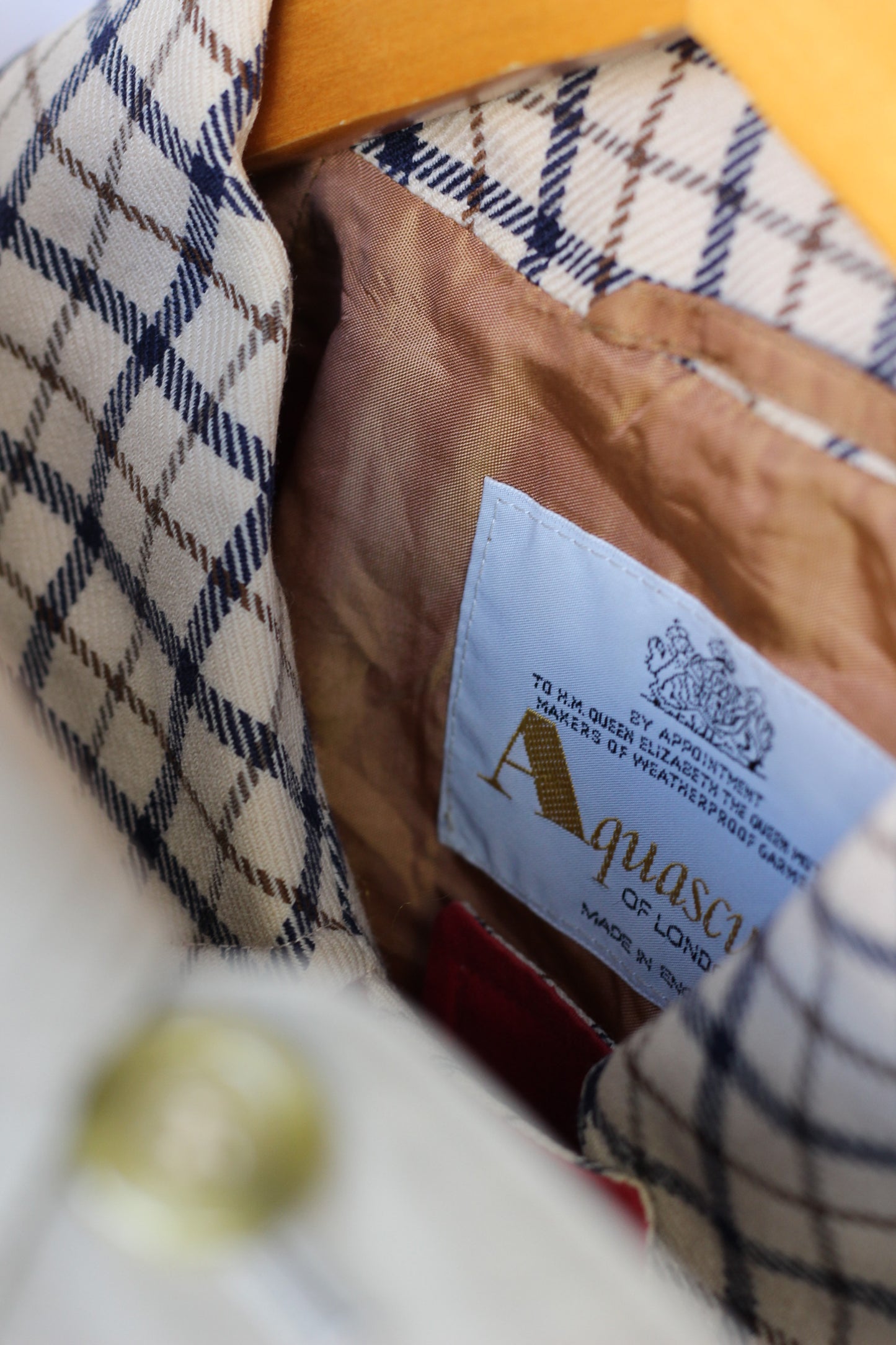 Burberry & Aquascutum coat x2点