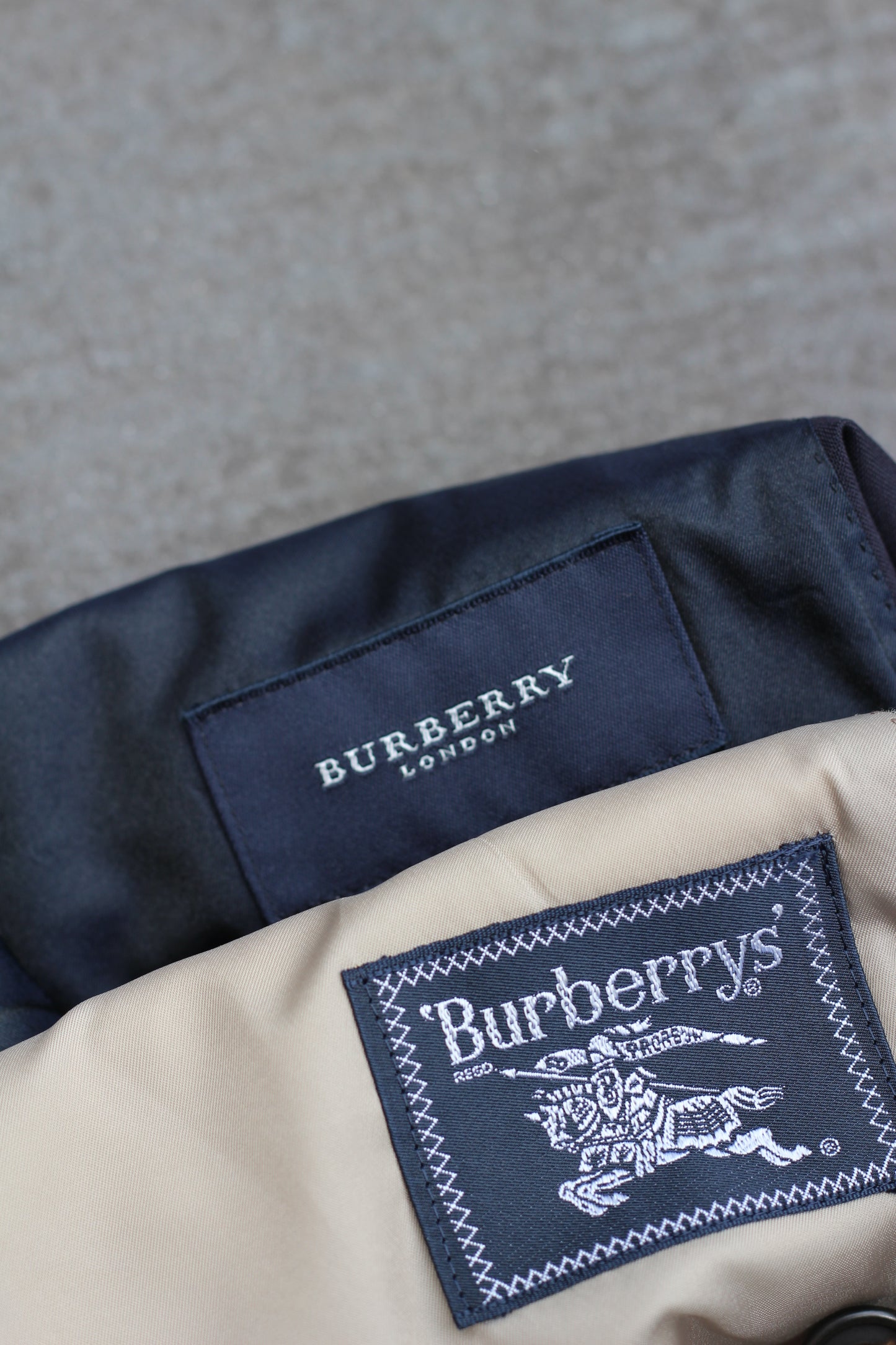 Burberry Gold Button Tailored Jacket x2点
