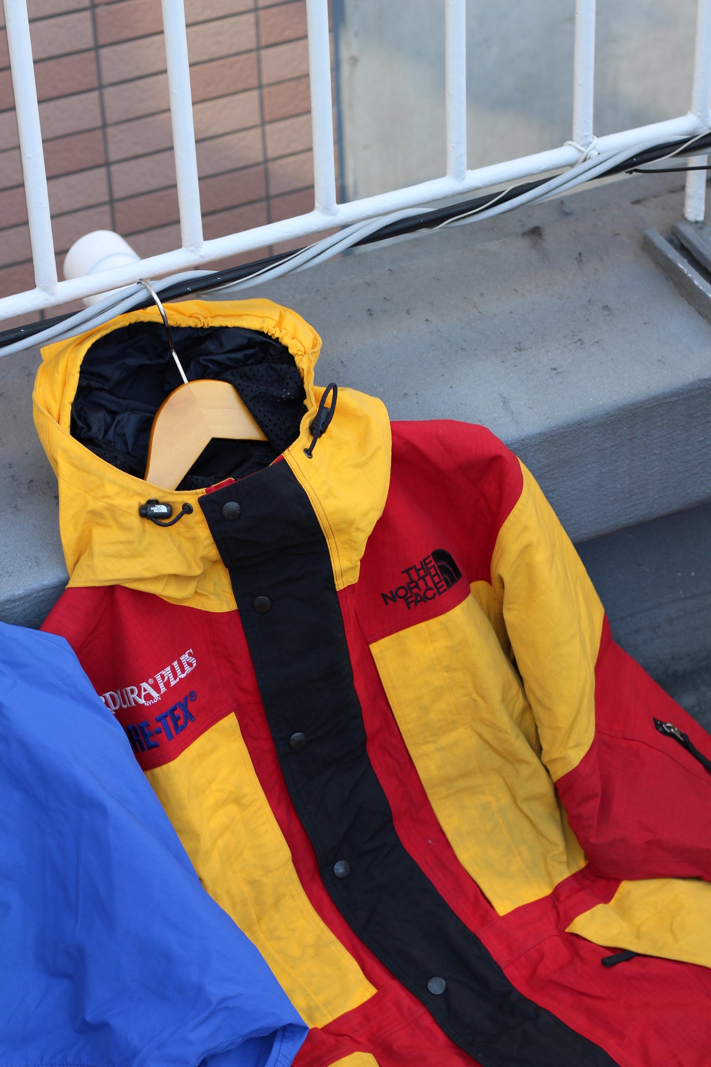 Outdoor brand jacket x8点