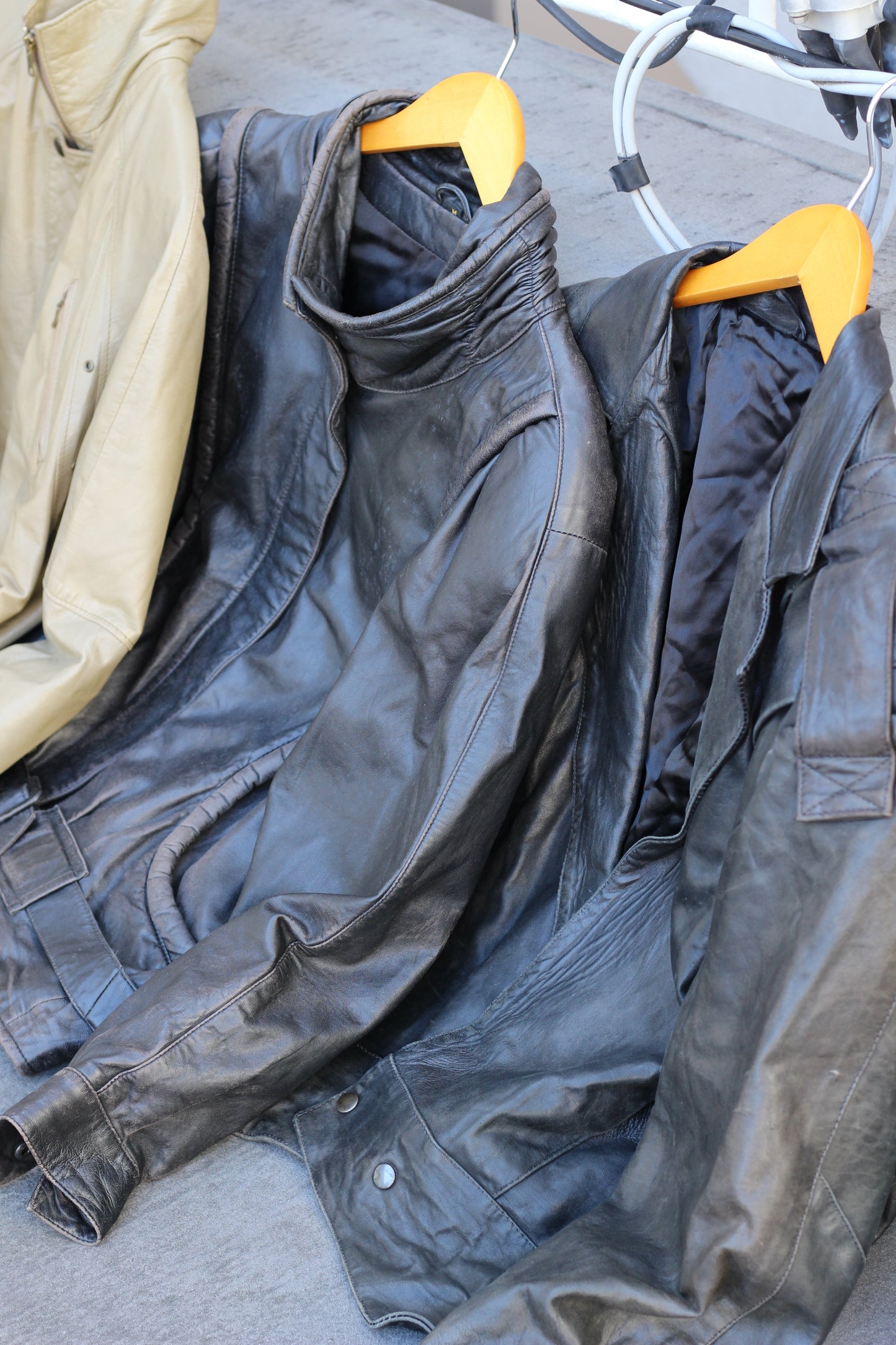 Men's short leather jacket x4点