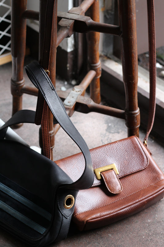 Vintage Leather Shoulder Bag x2点
