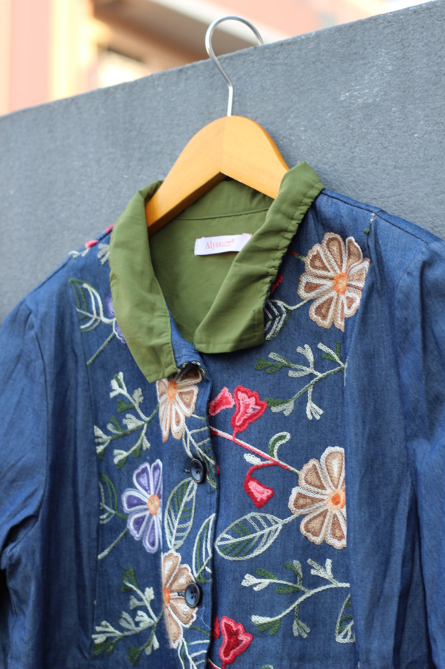 Women's Vintage Embroidery Design Shirt x2点