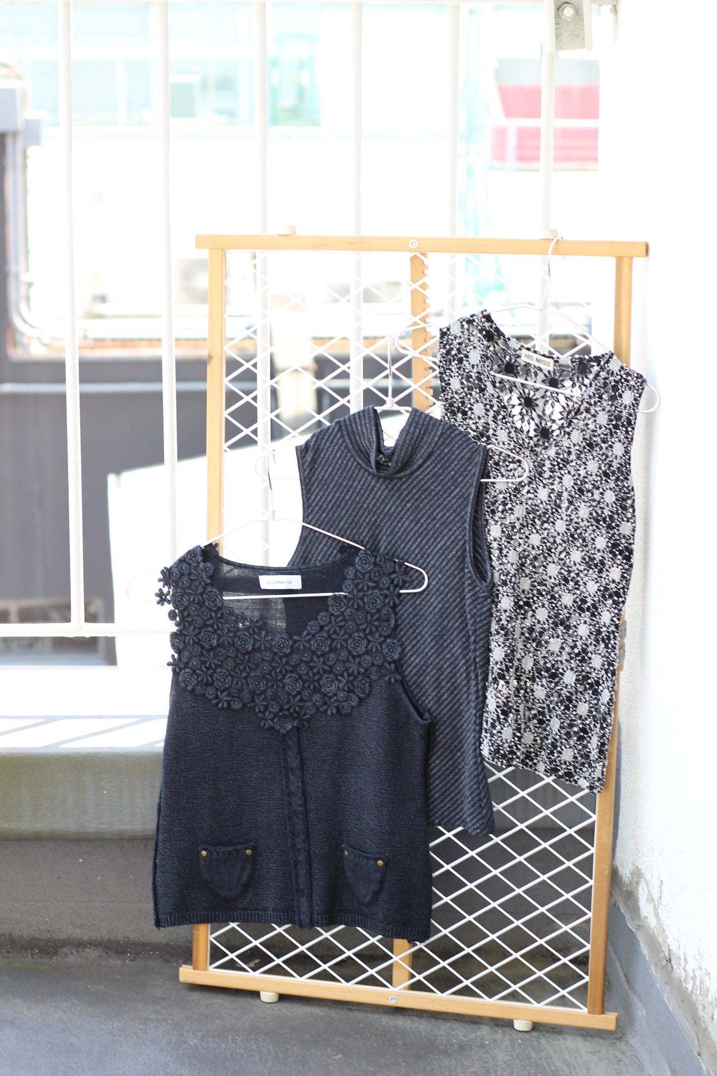 Vintage Black Design No Sleeve Blouse x8点