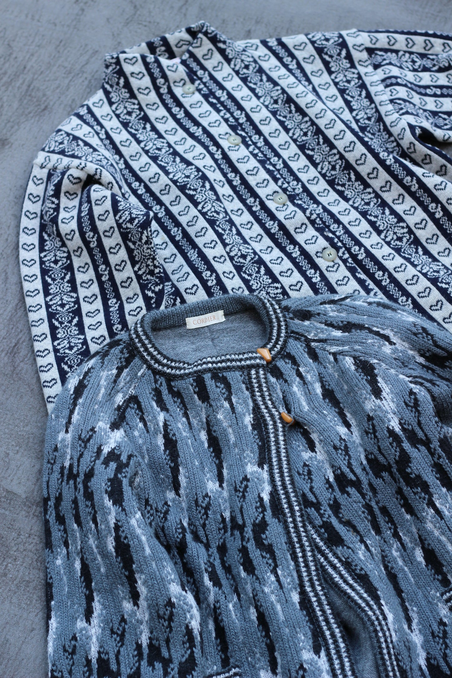 Ladies vintage design heavy weight cardigan x2点