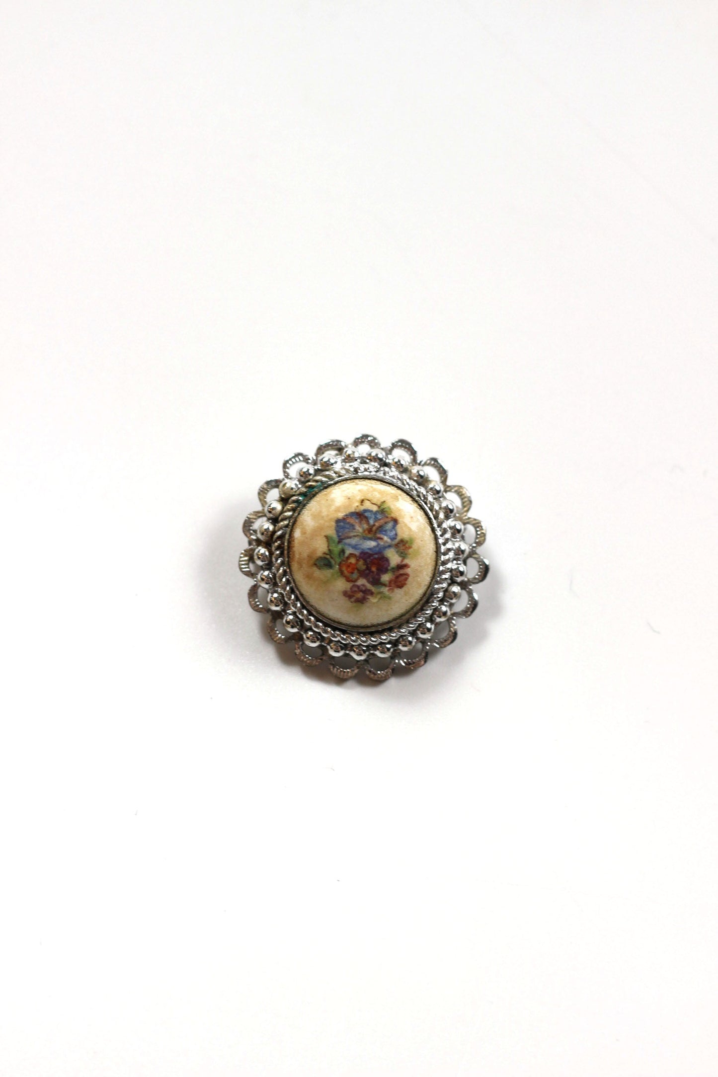 Vintage flower brooch 花の楽園