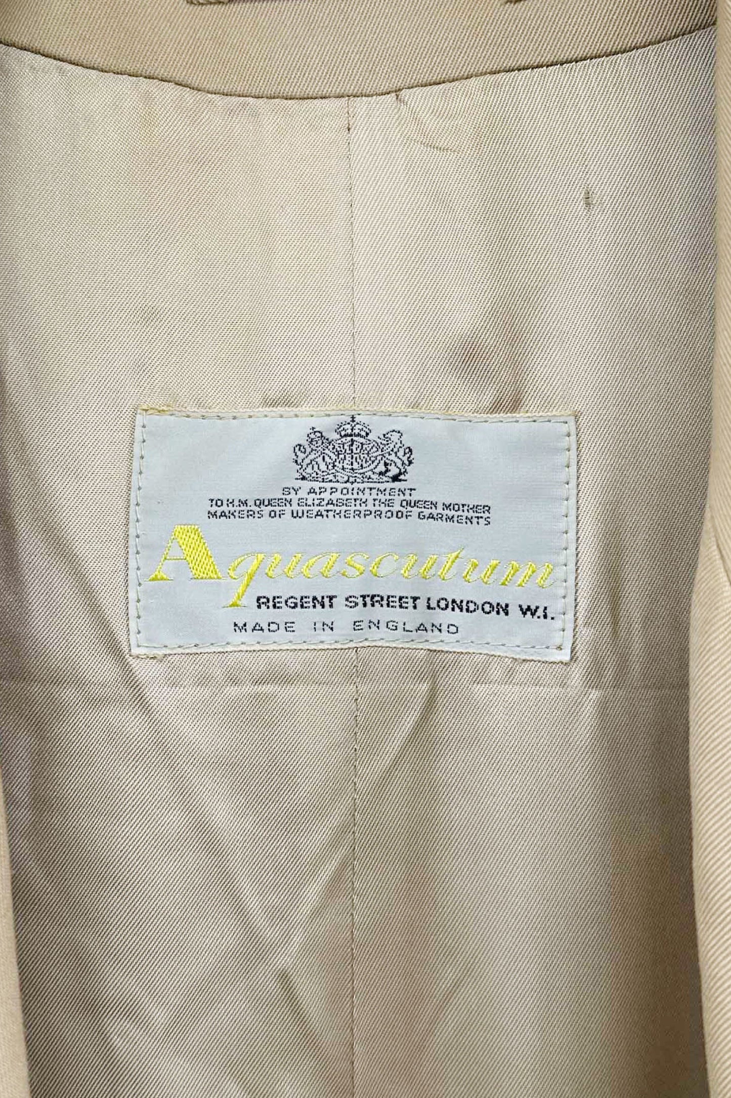 Made in ENGLAND Aquascutum trench coat