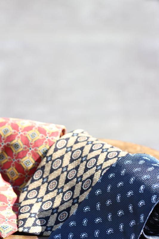 Medallion Pattern Design Tie x3点