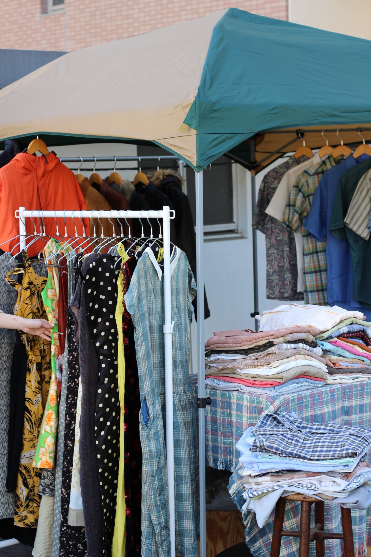 [¥100 each] Recommended for selling at flea markets! [Set of 100 used clothes] 