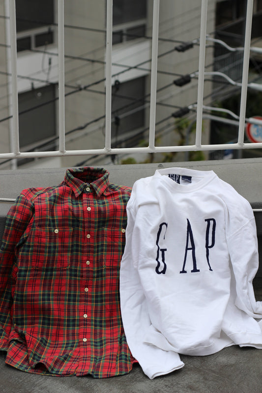 Old Gap Shirts & Sweatshirts x2点