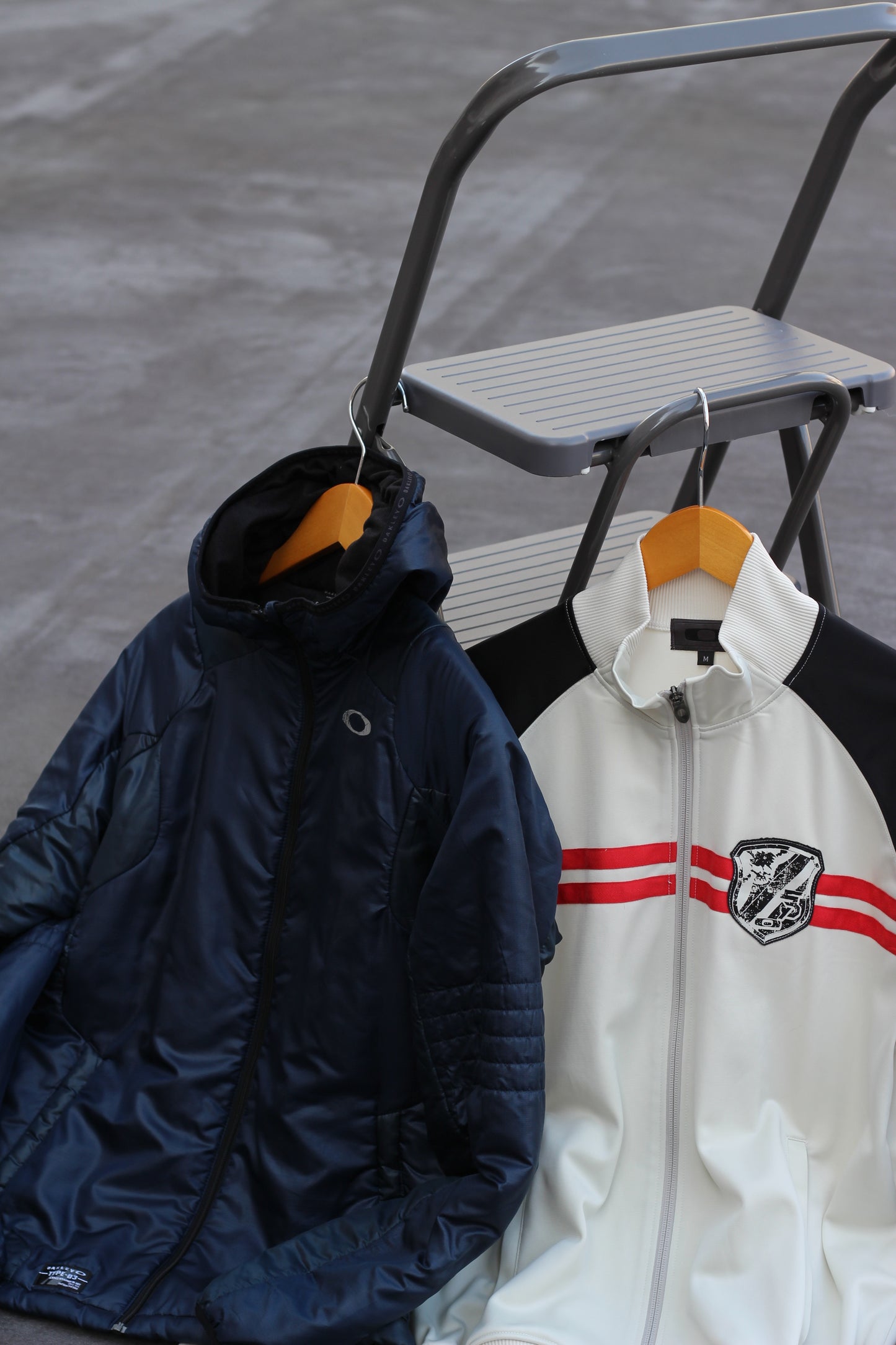 Y2K style Oakley Jacket x2点