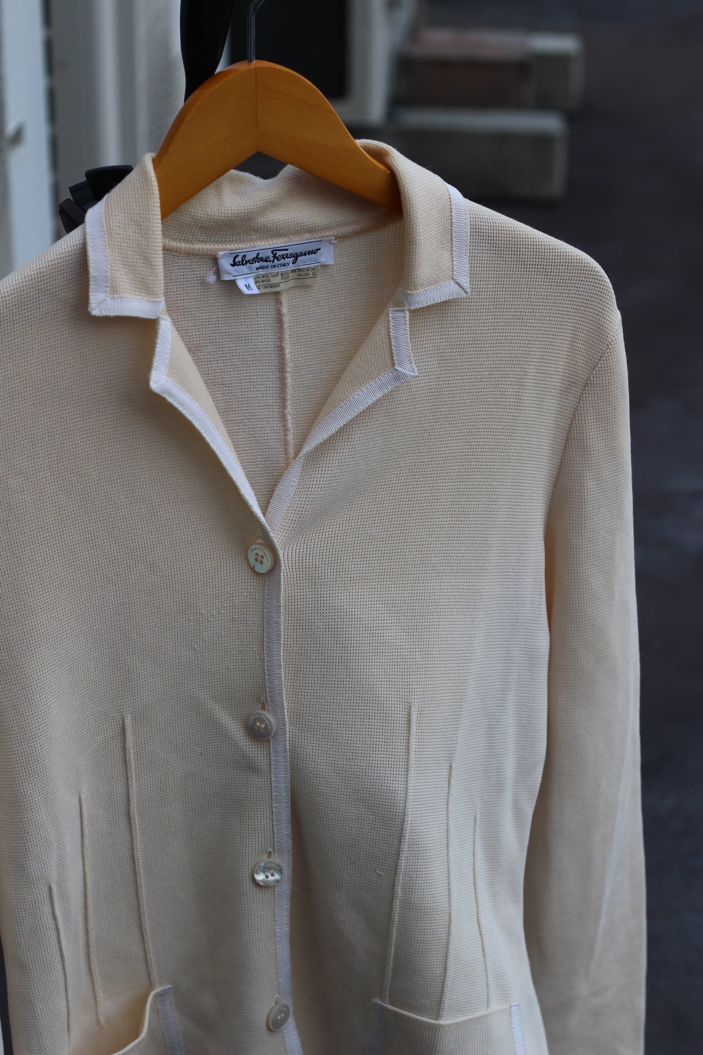 Salvador Ferragamo & Yves Saint Laurent Cardigan x2点