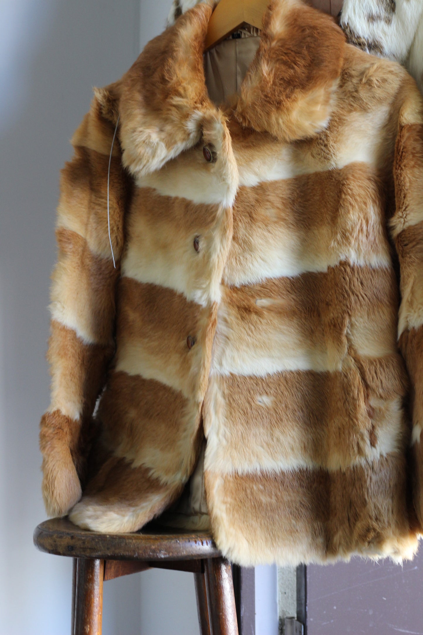 Vintage Beige Fur Jacket x3点