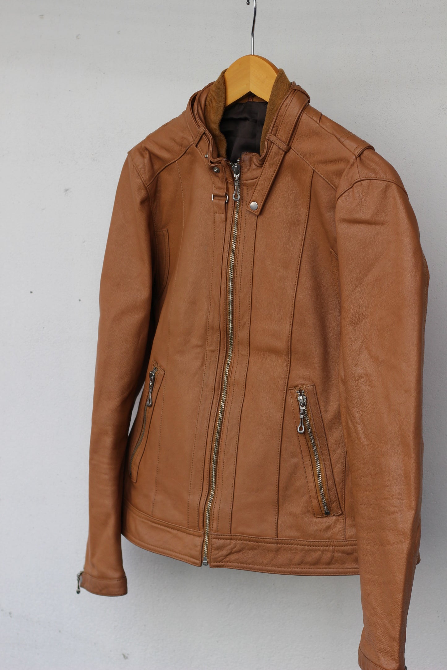 Men's brown leather jacket x10点