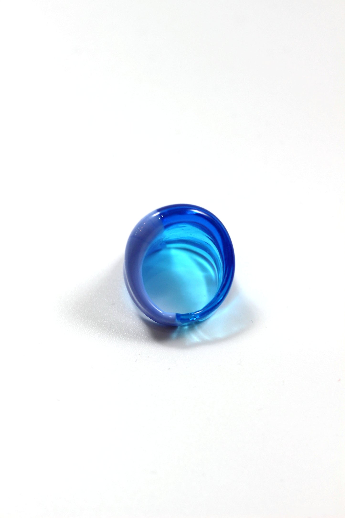 Vintage blue clear ring 清涼感と清澄な美しさ