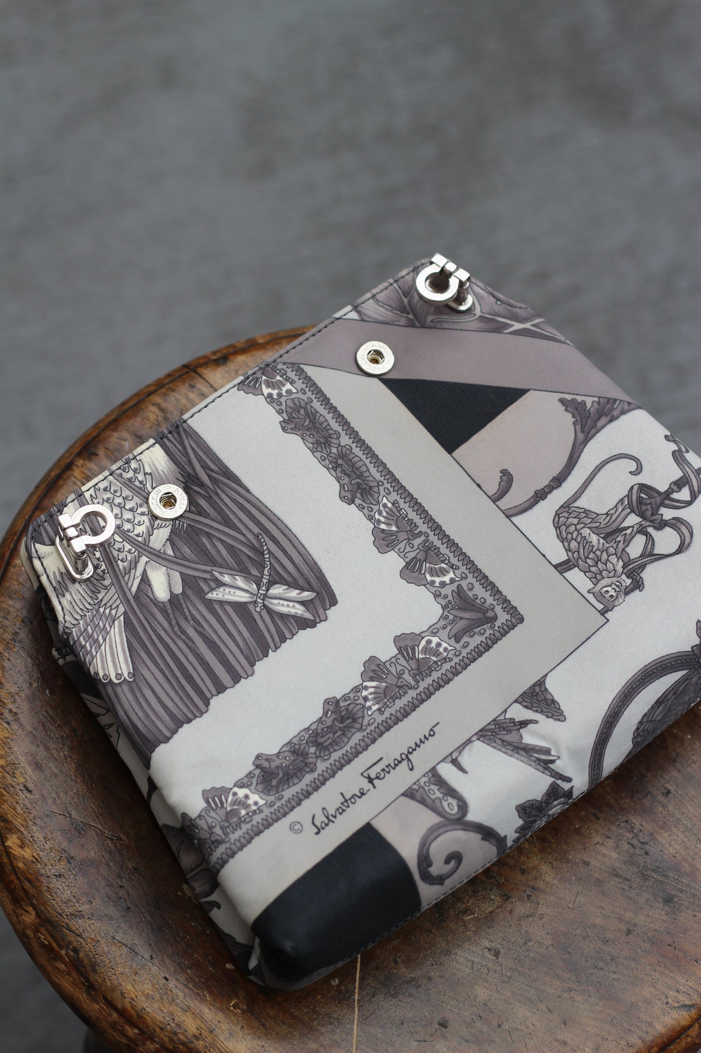Dolce&Gabbana & Salvador Ferragamo Mini Bags x2点